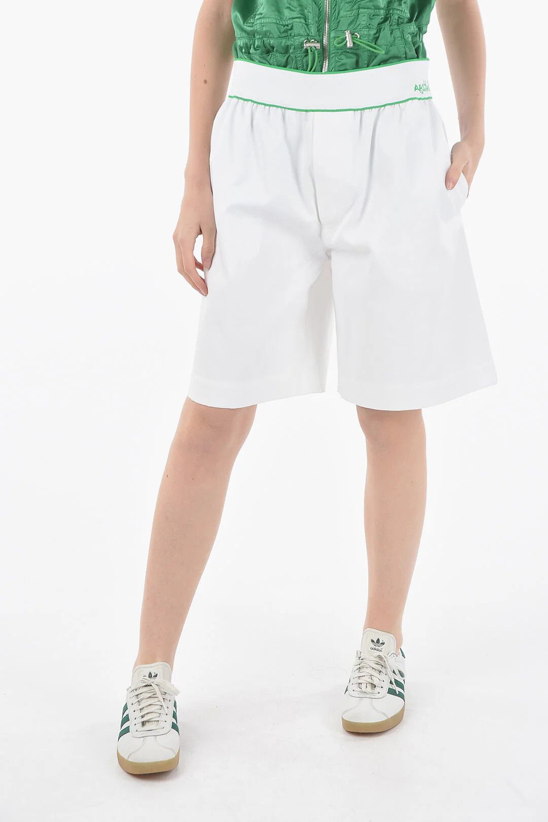 Bottega Veneta og1mm0426 Sandblasted Cotton Bermuda Short in White Size 28" / US 6 / IT 42 - 1 Thumbnail
