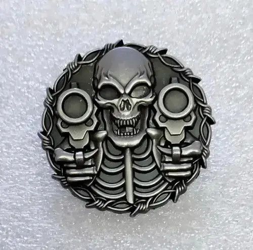 Other Skull With Two Guns Pistols Pin/Brooches Size ONE SIZE - 3 Thumbnail