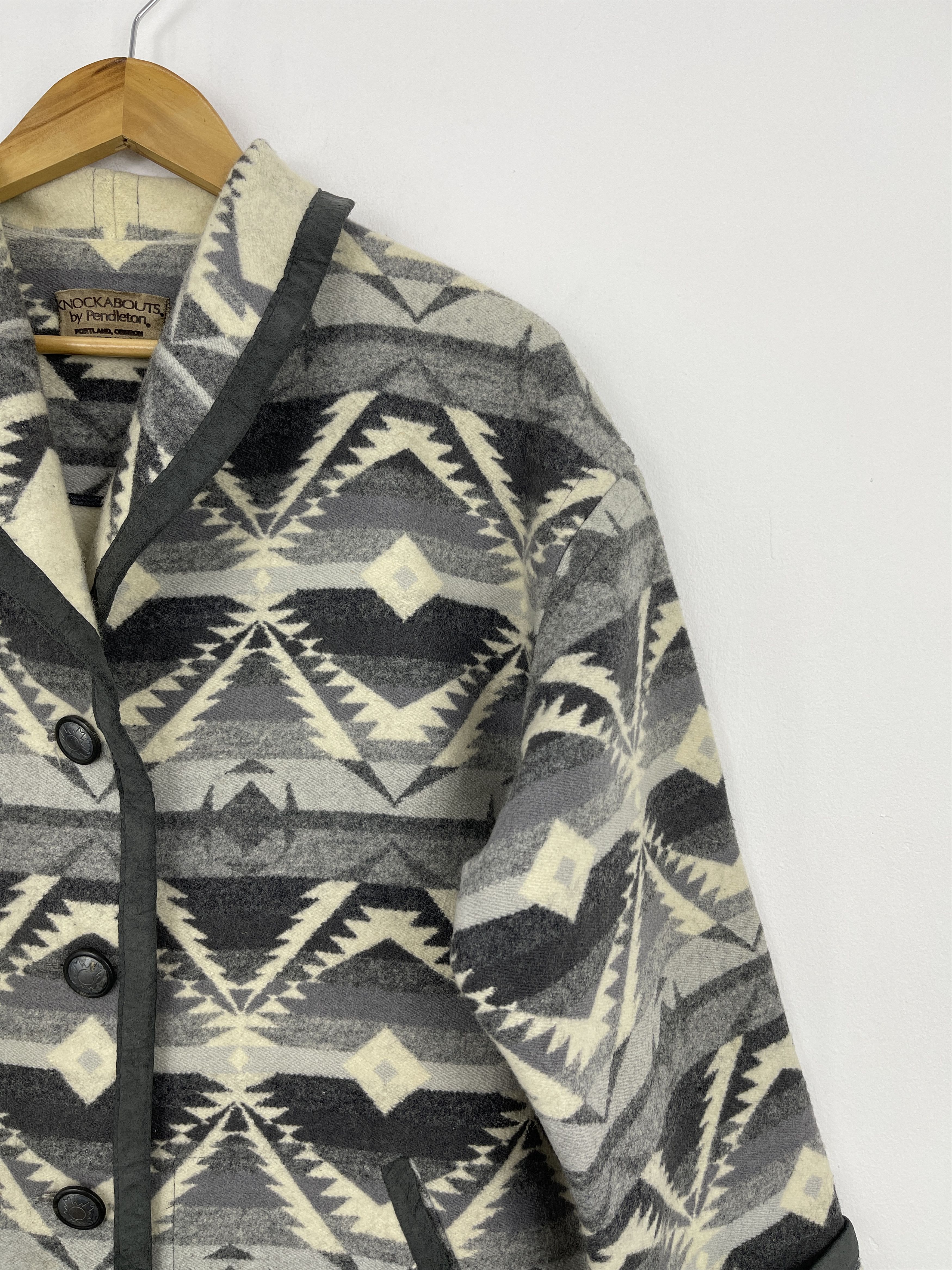 Pendleton Vintage Pendleton Navajo Made In Usa Button Up Jacket JA0043 Size US S / EU 44-46 / 1 - 7 Thumbnail