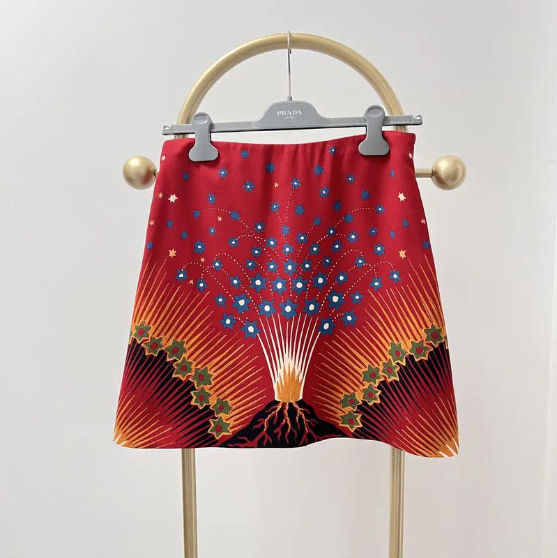 Valentino Valentino Red Wool Blend A-Line Skirt 0089 Size 27" / US 4 / IT 40 - 1 Thumbnail