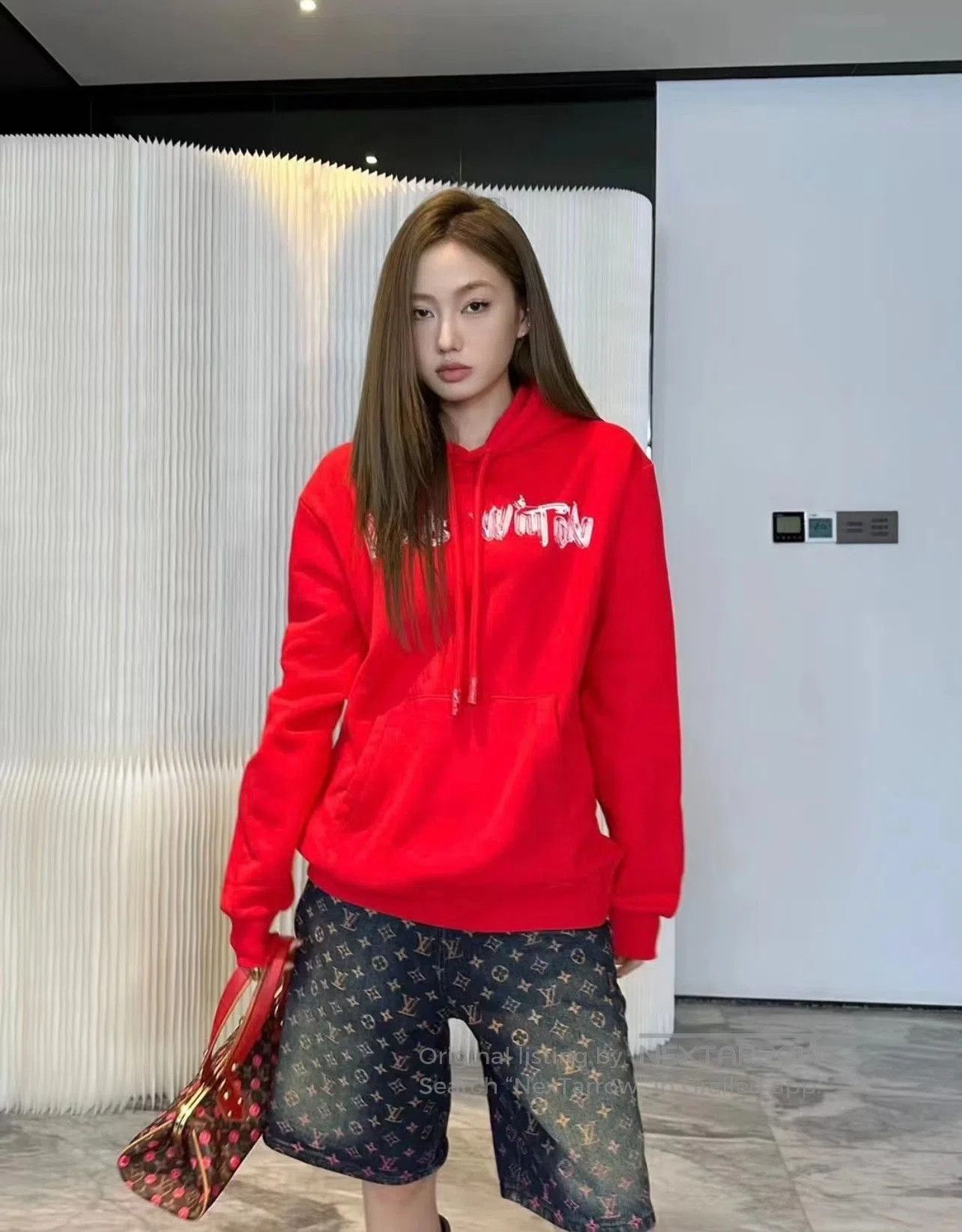 Louis Vuitton Louis Vuitton Letter Print Hooded Sweatshirt. Size US S / EU 44-46 / 1 - 7 Thumbnail