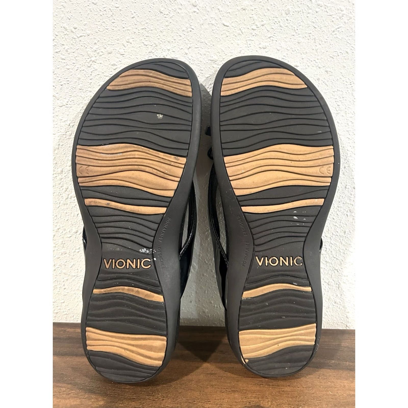 Vionic Vionic Bella II Sandals Sz 6 Black Flip Flop Arch Support Comfort Bows Thong Women Size US 6 / IT 36 - 7 Thumbnail