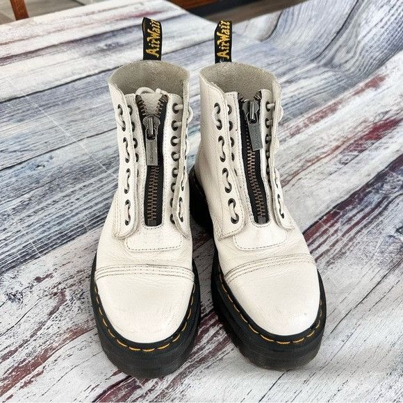 Dr. Martens Dr. Marten SINCLAIR Milled Nappa Leather Platform Boots Size US 8 / IT 38 - 3 Thumbnail