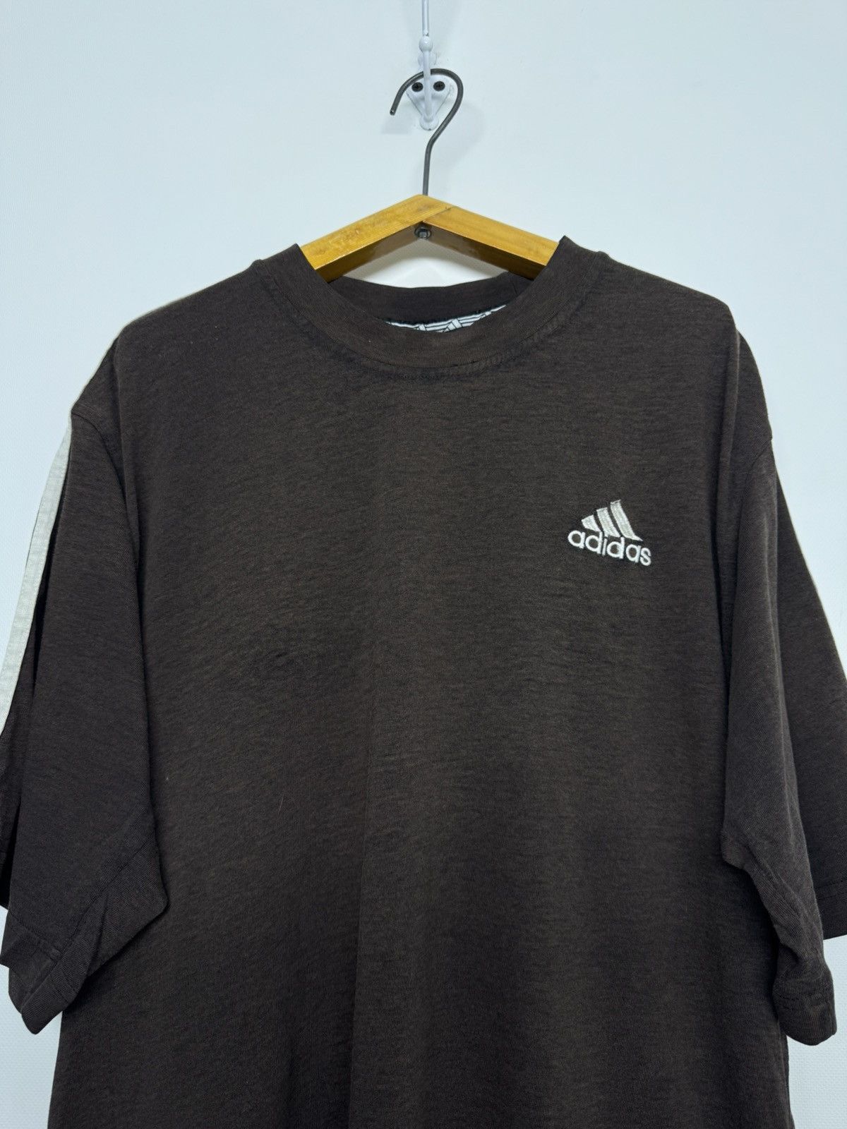 Adidas Vintage Y2k Brown 🤎 Adidas T-Shirt 90’s Size US L / EU 52-54 / 3 - 1 Thumbnail