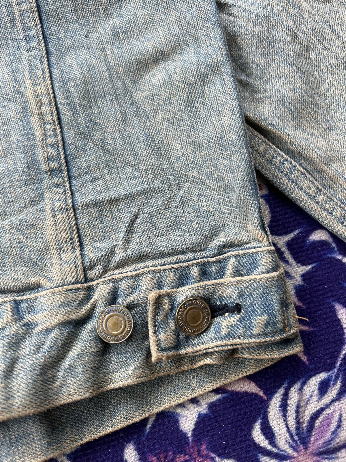 Japanese Brand (L) Vintage Blue Way Japanese Brand Sand Wash Denim Jacket Size US L / EU 52-54 / 3 - 18 Thumbnail