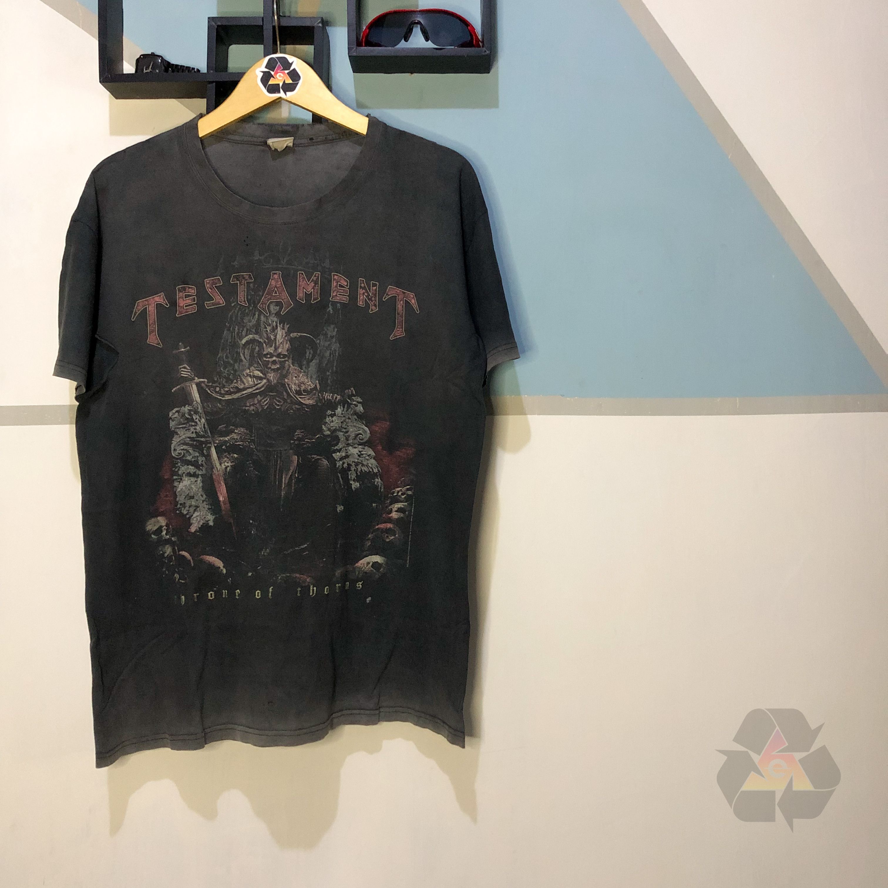Band Tees Vintage THRASHED Testament Throne Of Thorns T-Shirt Size US L / EU 52-54 / 3 - 1 Thumbnail