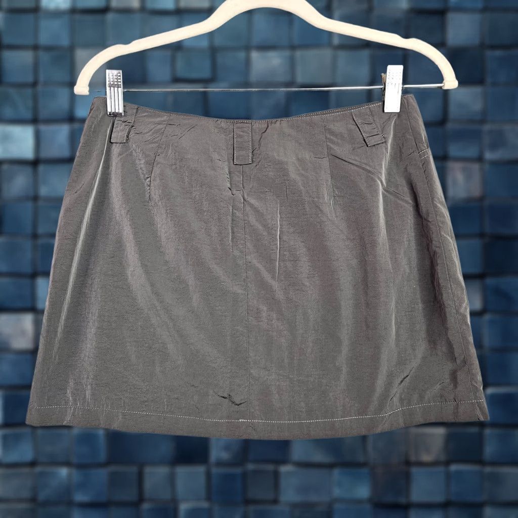 PRINCESS POLLY Princess Polly Wolf Cargo Mini Skirt Charcoal Women's Size US 4 NEW Size 27" / US 4 / IT 40 - 1 Thumbnail