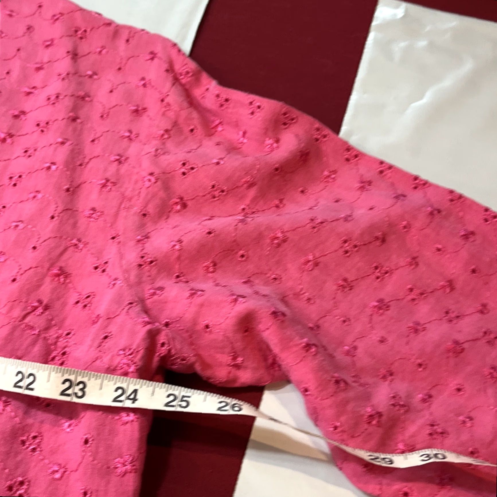 Soft Surroundings Soft Surroundings Shirt Women L Pink Linen Button-Up Collared Embroidered Flower Cut Outs Size L / US 10 / IT 46 - 7 Thumbnail