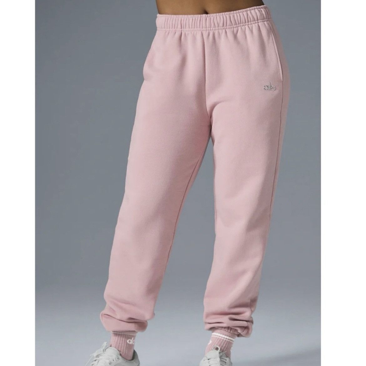 Alo Alo Accolade Sweatpant NWT Ballet Pink Size XS Size 25" / US 0 / IT 36 - 1 Thumbnail
