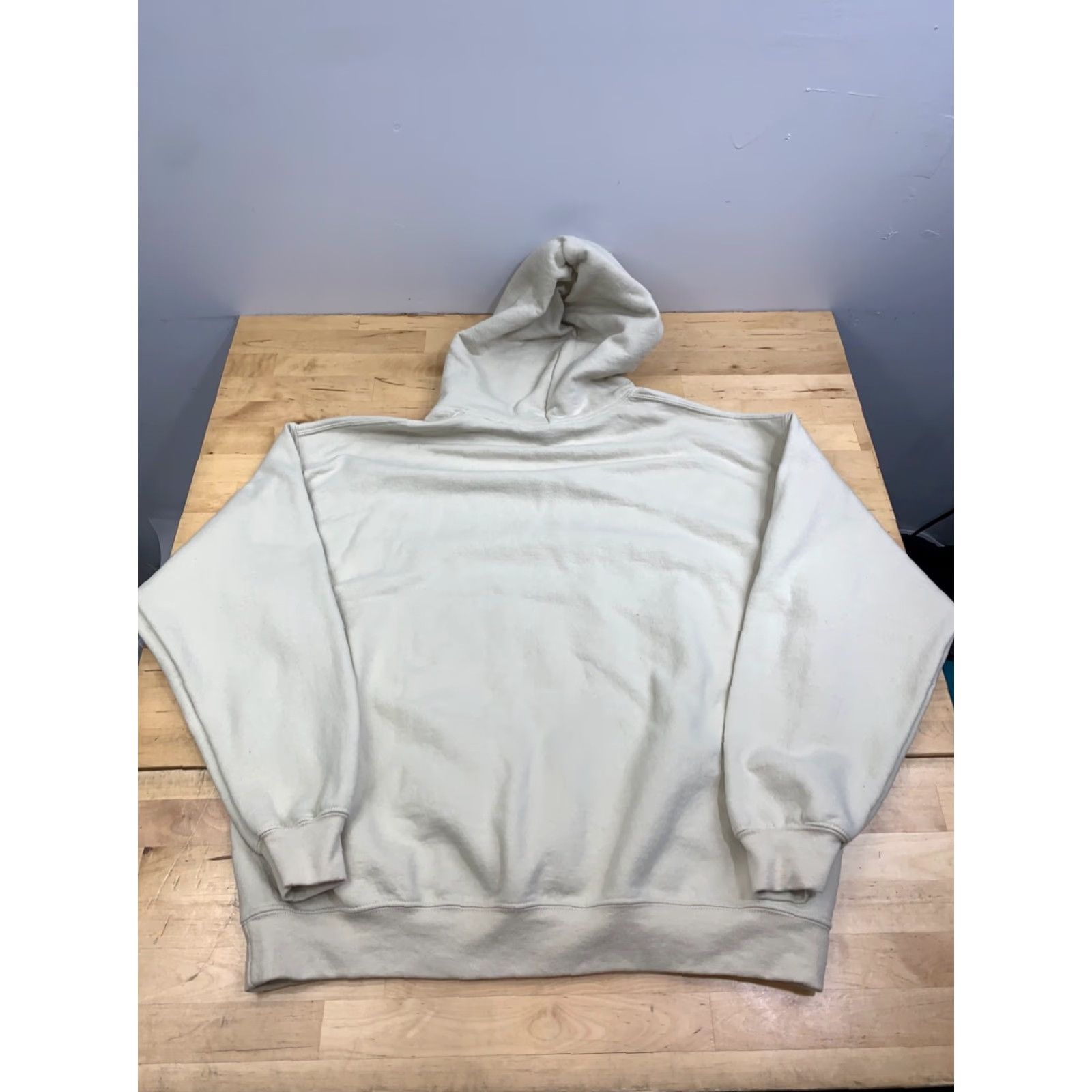 Gildan 2024 Justin Timberlake Forget Tomorrow World Tour Hoodie L Beige Merch Mens Pullover Hooded Pockets All Seasons Size US L / EU 52-54 / 3 - 7 Thumbnail