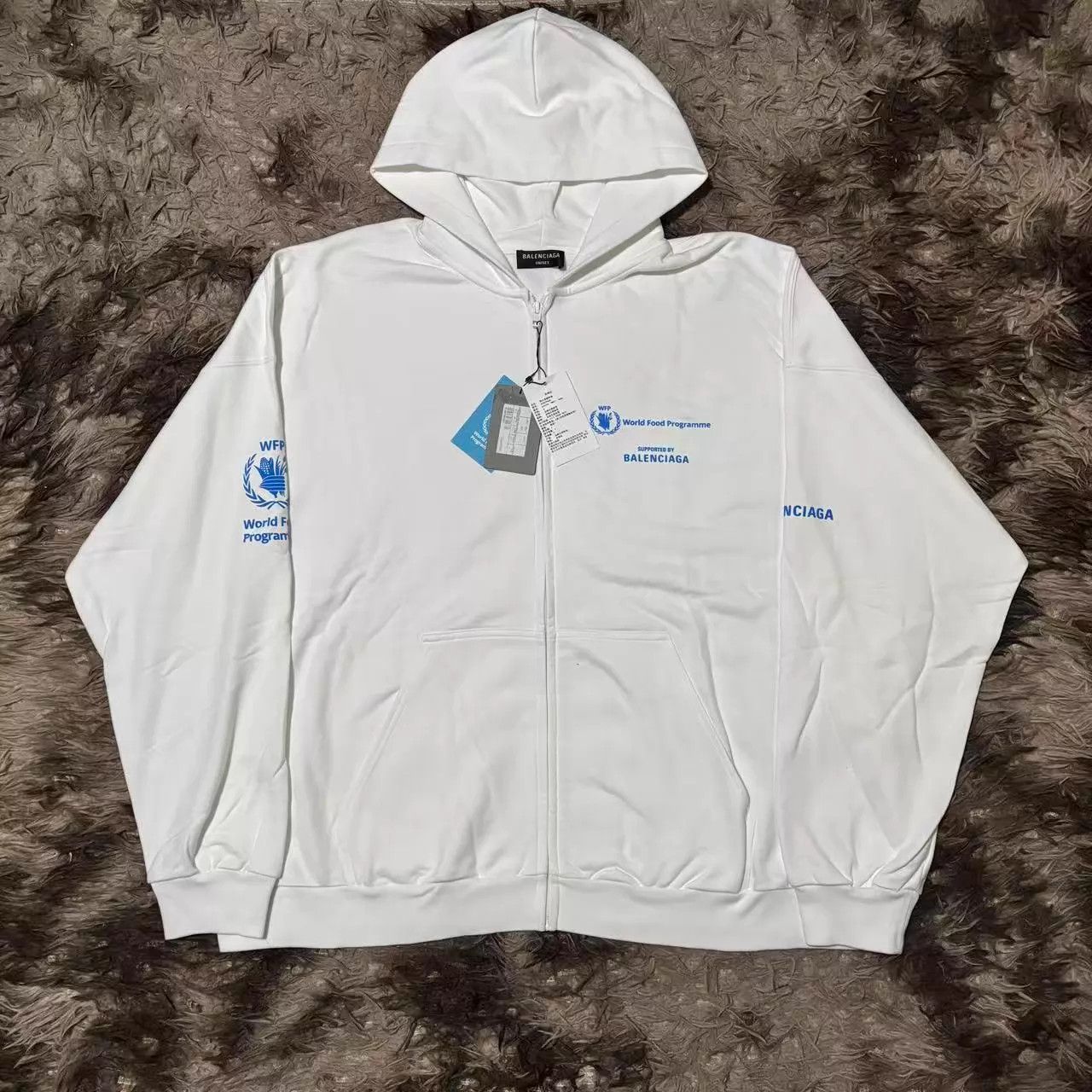 Balenciaga Balenciaga 23ss WFP Charity Collab Zipped Hoodie 4 Size S / US 4 / IT 40 - 1 Thumbnail