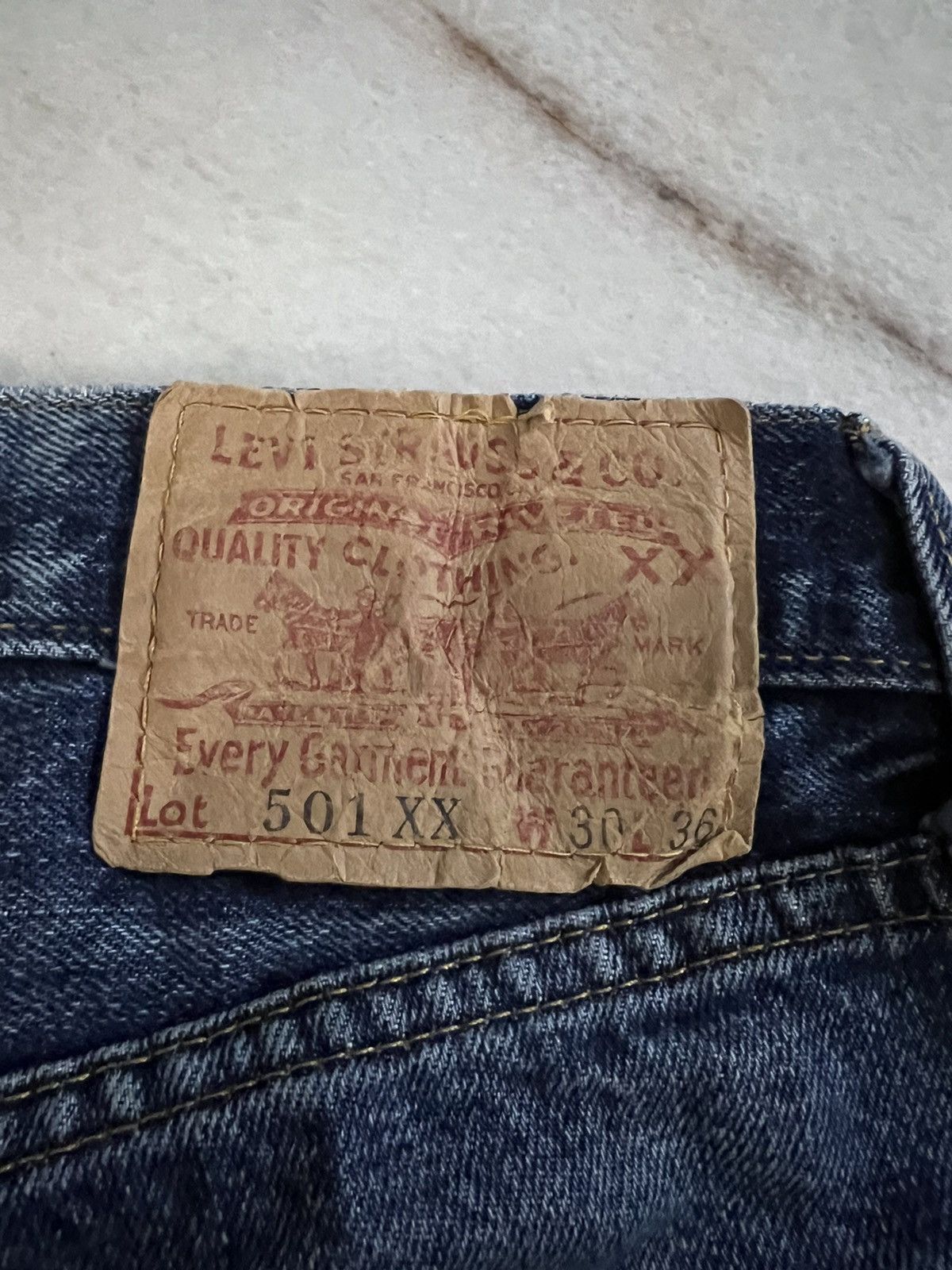 Jean × Levi's × Levi's Vintage Clothing VINTAGE 90’S LEVIS 501XX DISTRESSED REDLINE BIG E LVC JAPAN Size US 28 / EU 44 - 18 Thumbnail