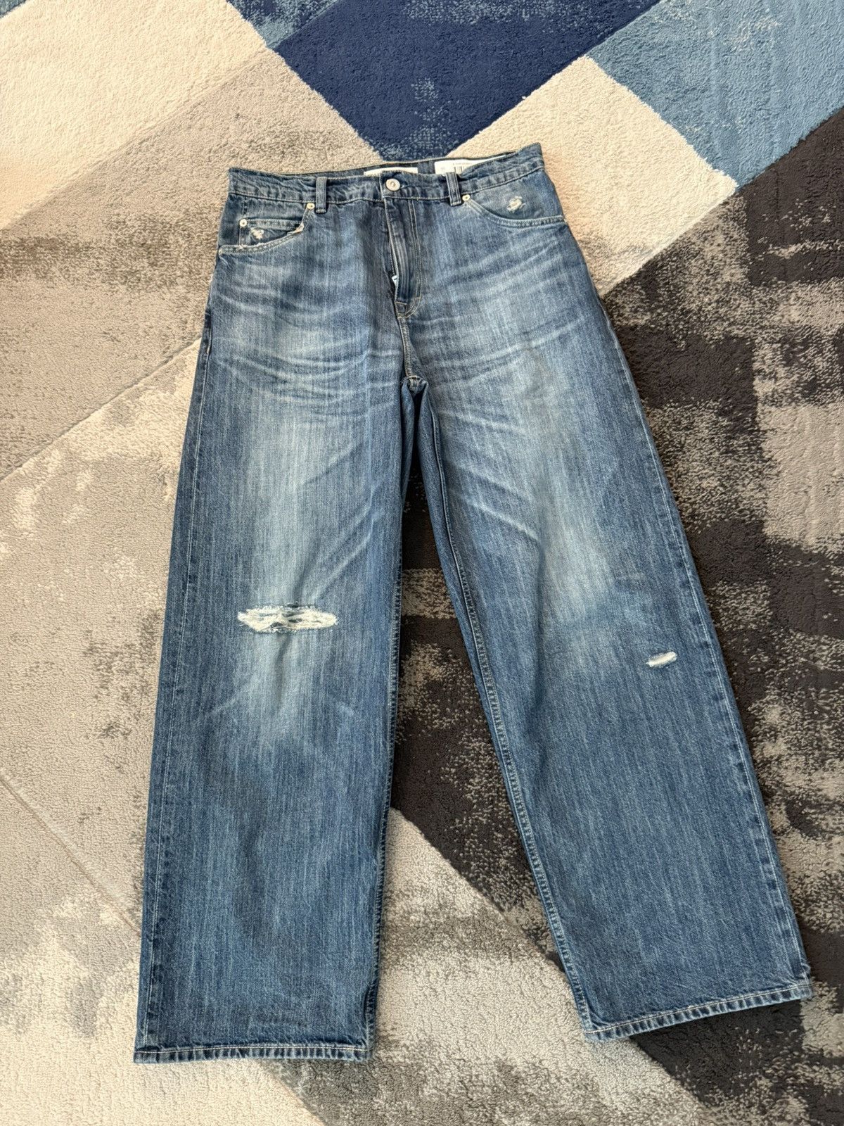 パンツ OUR LEGACY Vintage Rubber Repair Denim Our Legacy Vast Cut Jean Vintage Rubber Repair Denim – LESS 17