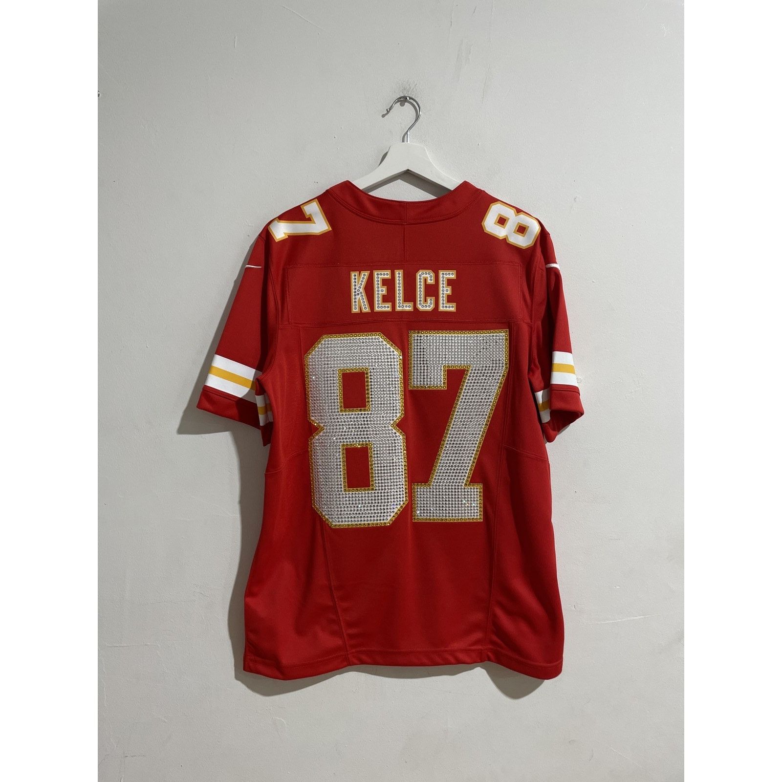 Nike CHIEFS 87 KELCE HOME JERSEY SWAROVSKI CRYSTALS SIZE MEDIUM Size US M / EU 48-50 / 2 - 2 Thumbnail