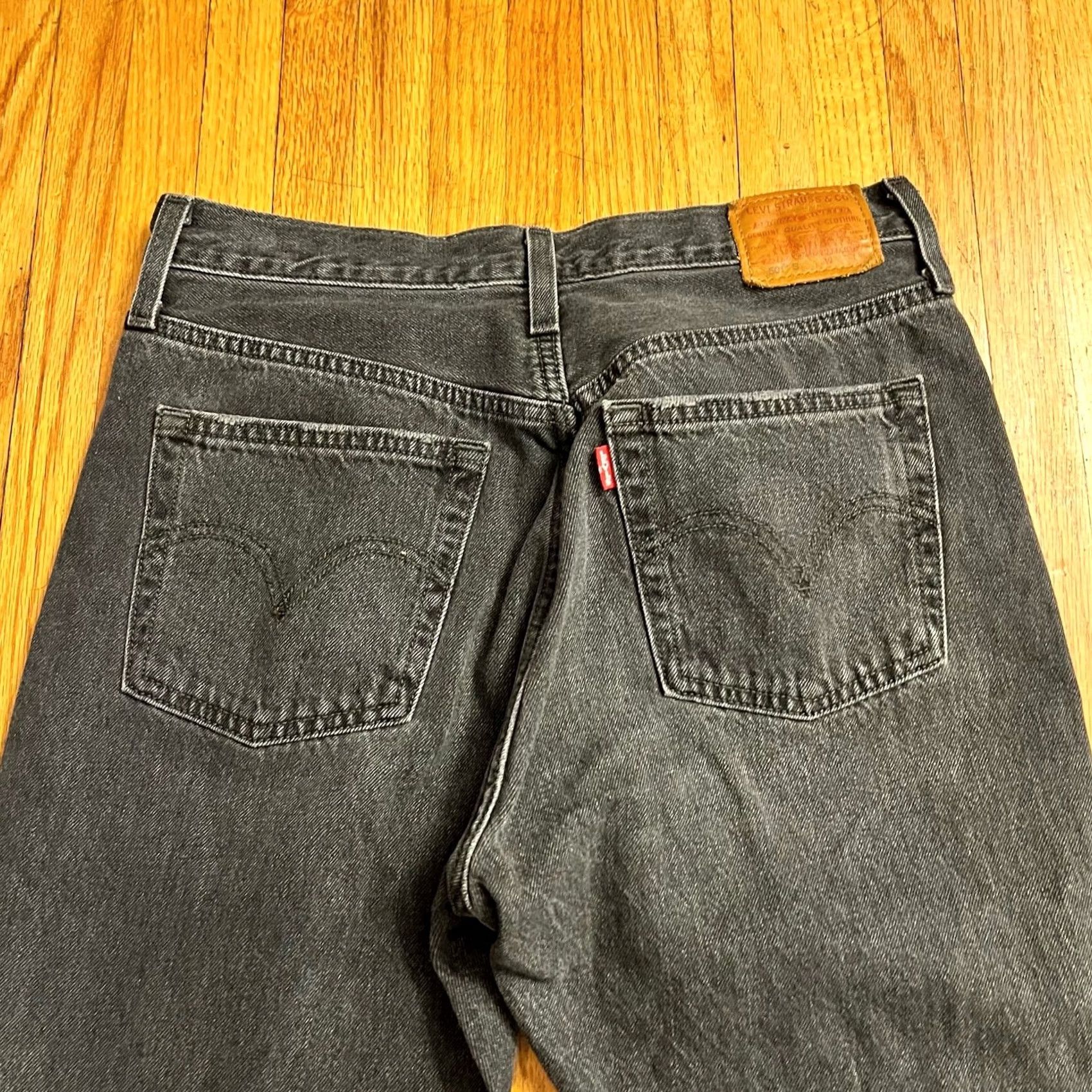 Levi's Item Specifications: Brand: Adidas Size 27" / US 4 / IT 40 - 5 Thumbnail
