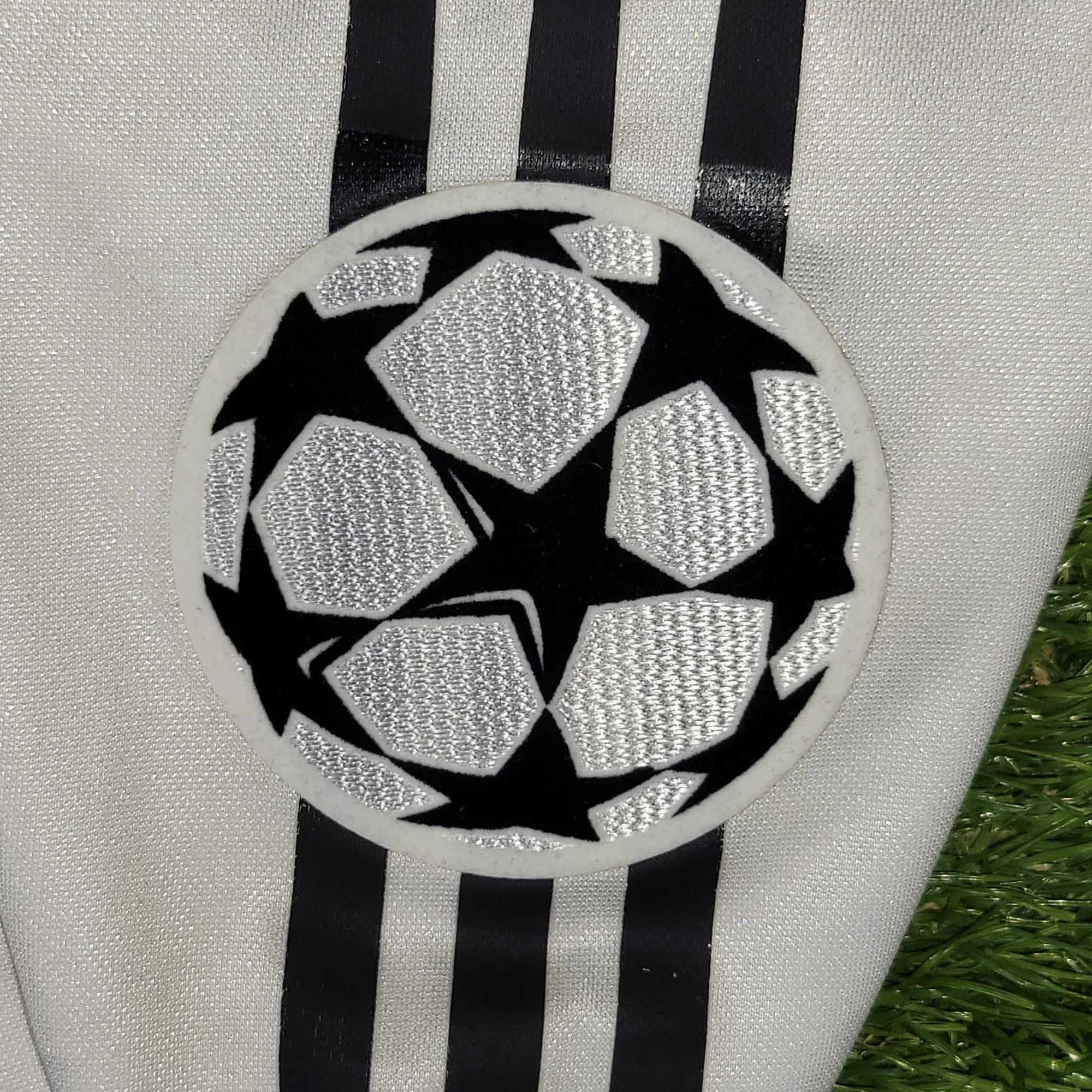 Adidas Zidane Real Madrid PLAYER ISSUE UEFA 2004 2005 Soccer Jersey Size US L / EU 52-54 / 3 - 5 Thumbnail
