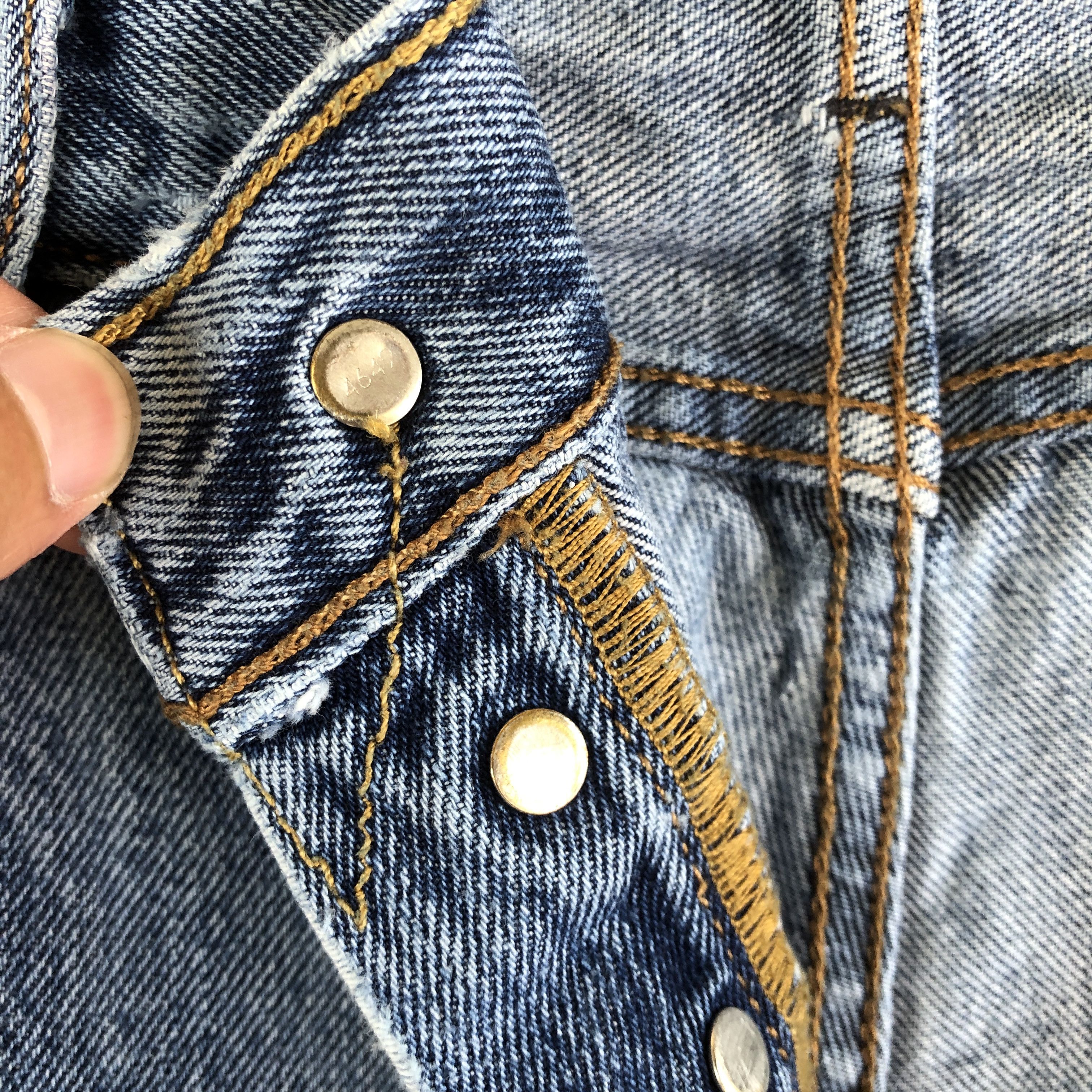 Levi's Vintage Levis 501 Jeans Blue Wash Levi's Distressed Denim Size US 34 / EU 50 - 7 Thumbnail