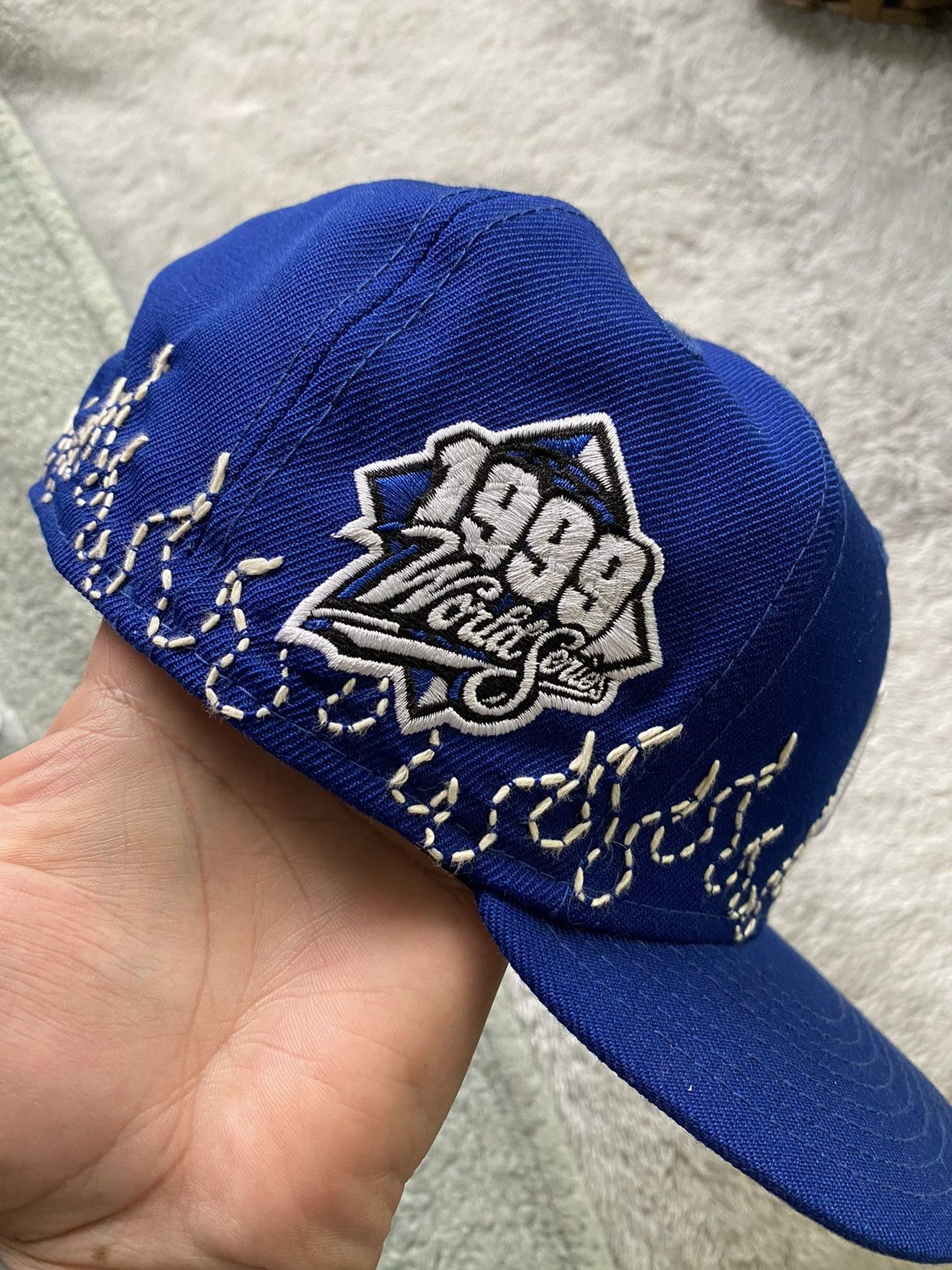 image of New Era X Loso Nyc Yankees 99 World Series Flame Fitted Hat in Blue, Men's