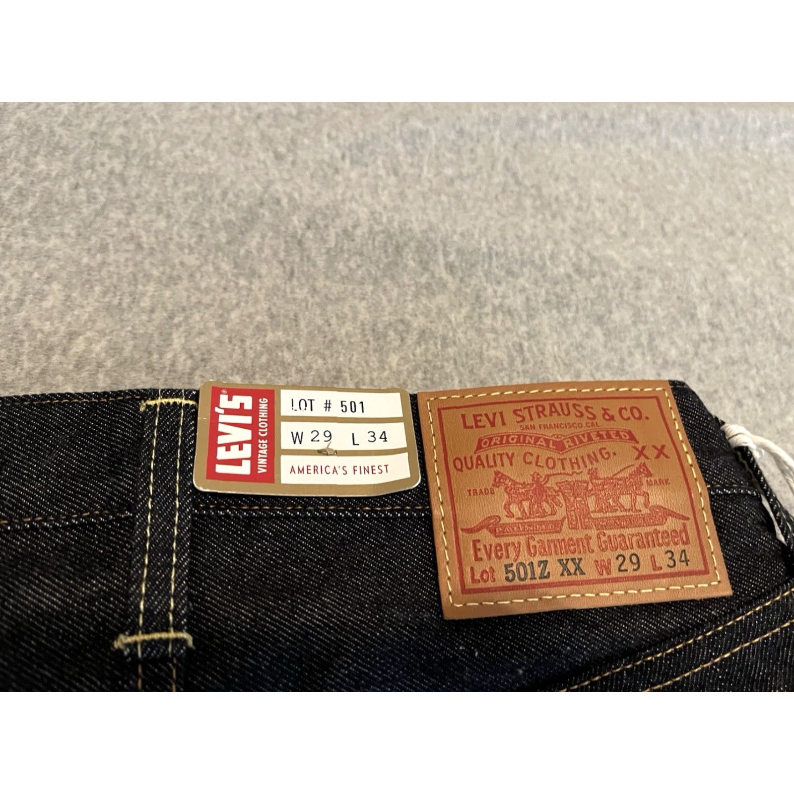 Levi's VINTAGE Levi's 501 Jeans Mens 29x34 Blue Denim Size US 29 - 5 Thumbnail