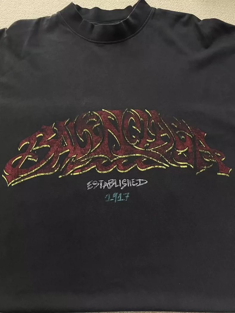 Balenciaga Balenciaga Solid graphic printed crew neck short sleeves Size US M / EU 48-50 / 2 - 3 Thumbnail