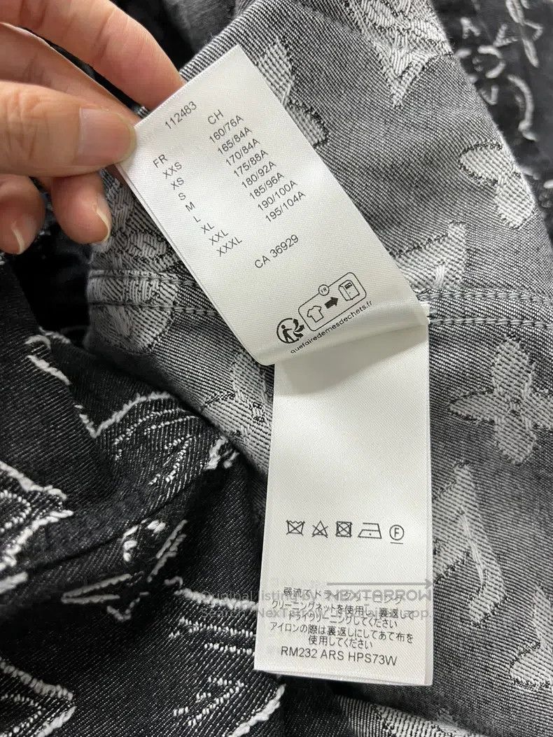 Louis Vuitton Louis Vuitton Black Denim Full Print Washed Grey Logo Shir Size US S / EU 44-46 / 1 - 7 Thumbnail