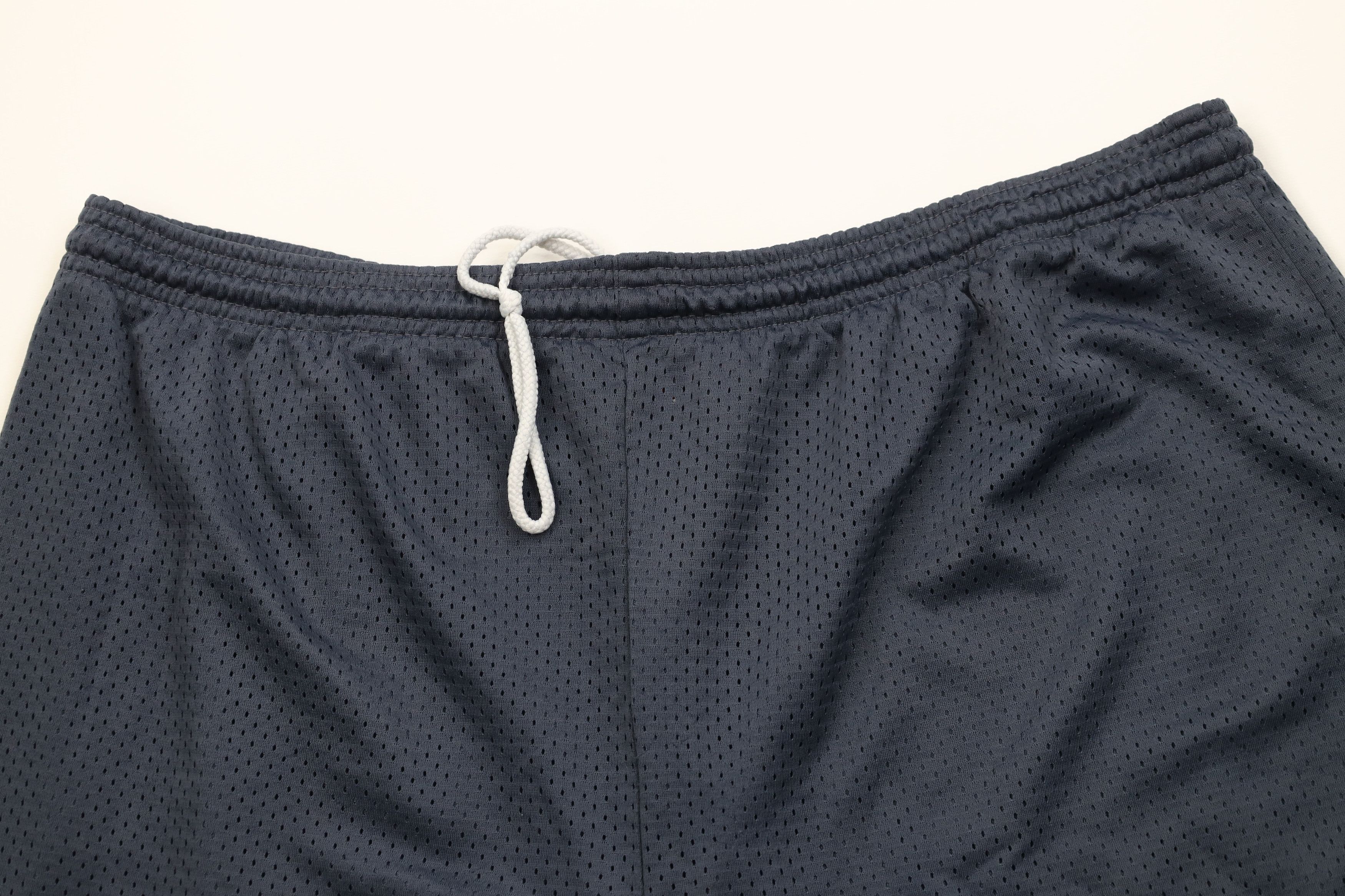 Vintage Vintage 90s Streetwear Mesh Above Knee Shorts Steel Blue Size US 36 / EU 52 - 2 Thumbnail