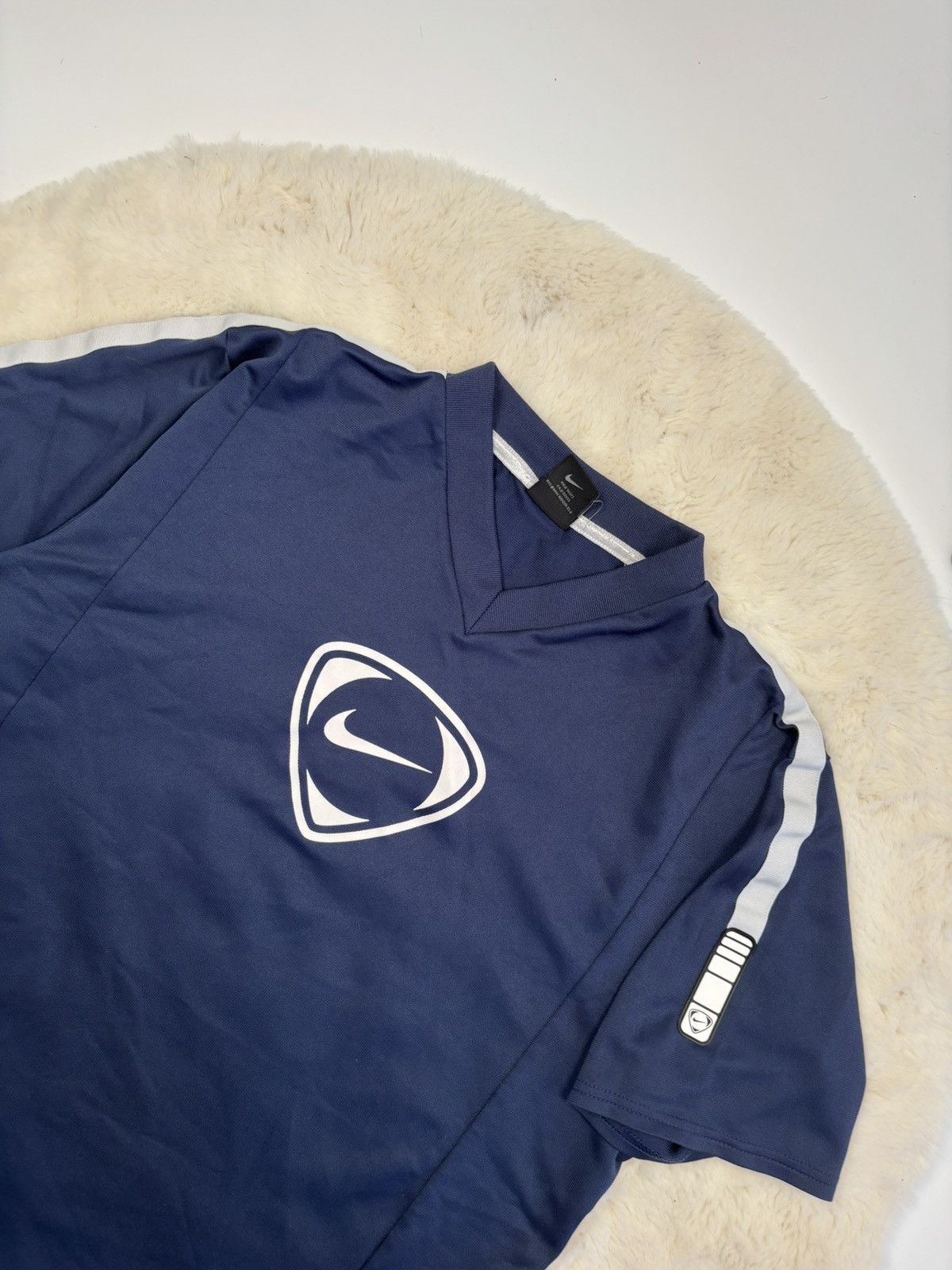 Nike × Vintage Vintage Nike 90’s Big Logo Tee T-Shirt Rare Size L Size US L / EU 52-54 / 3 - 2 Thumbnail