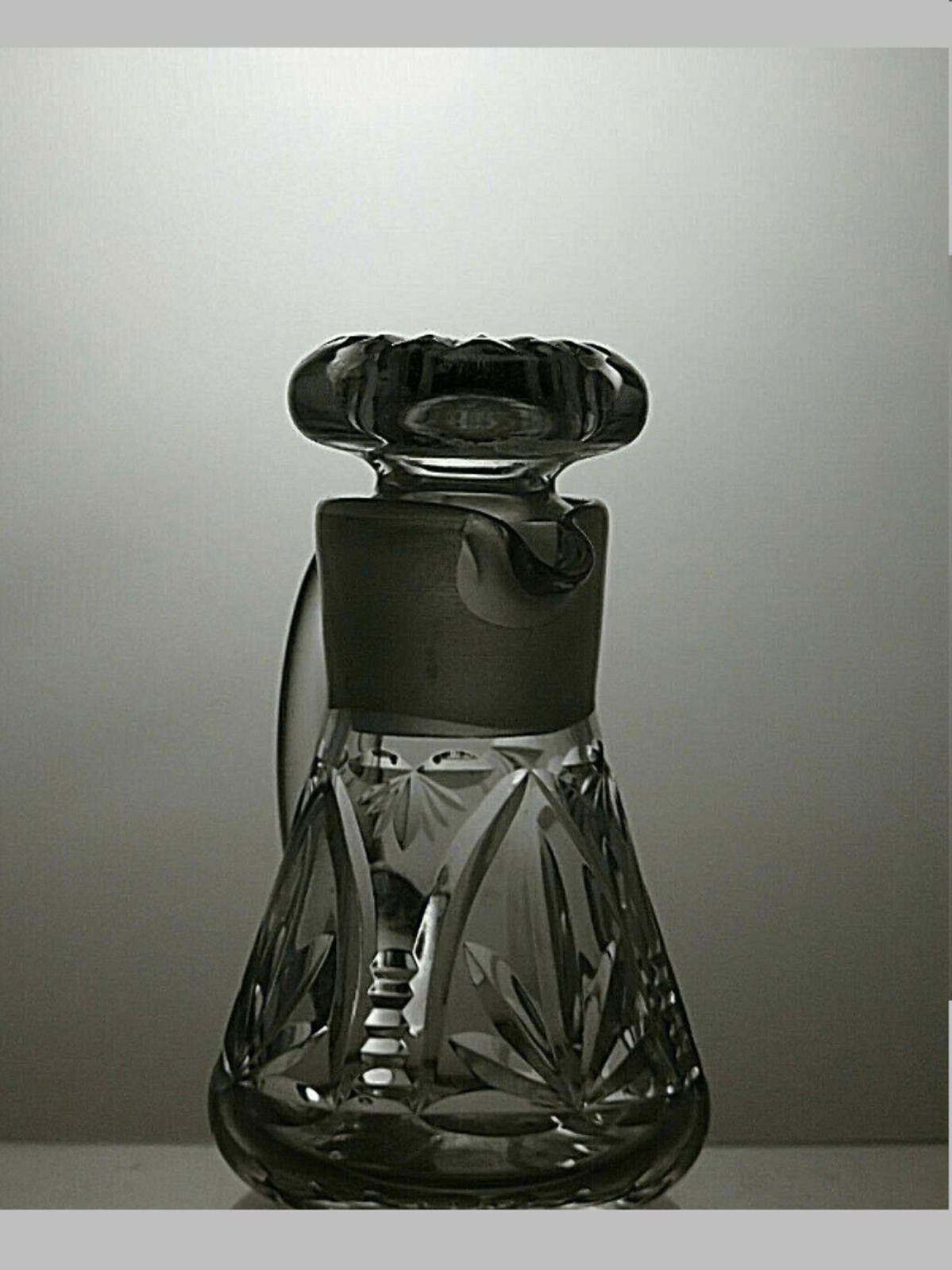 The Unbranded Brand Vintage Lead Crystal Cut Glass Bottle & Lid 5 1/8" Size ONE SIZE - 1 Thumbnail