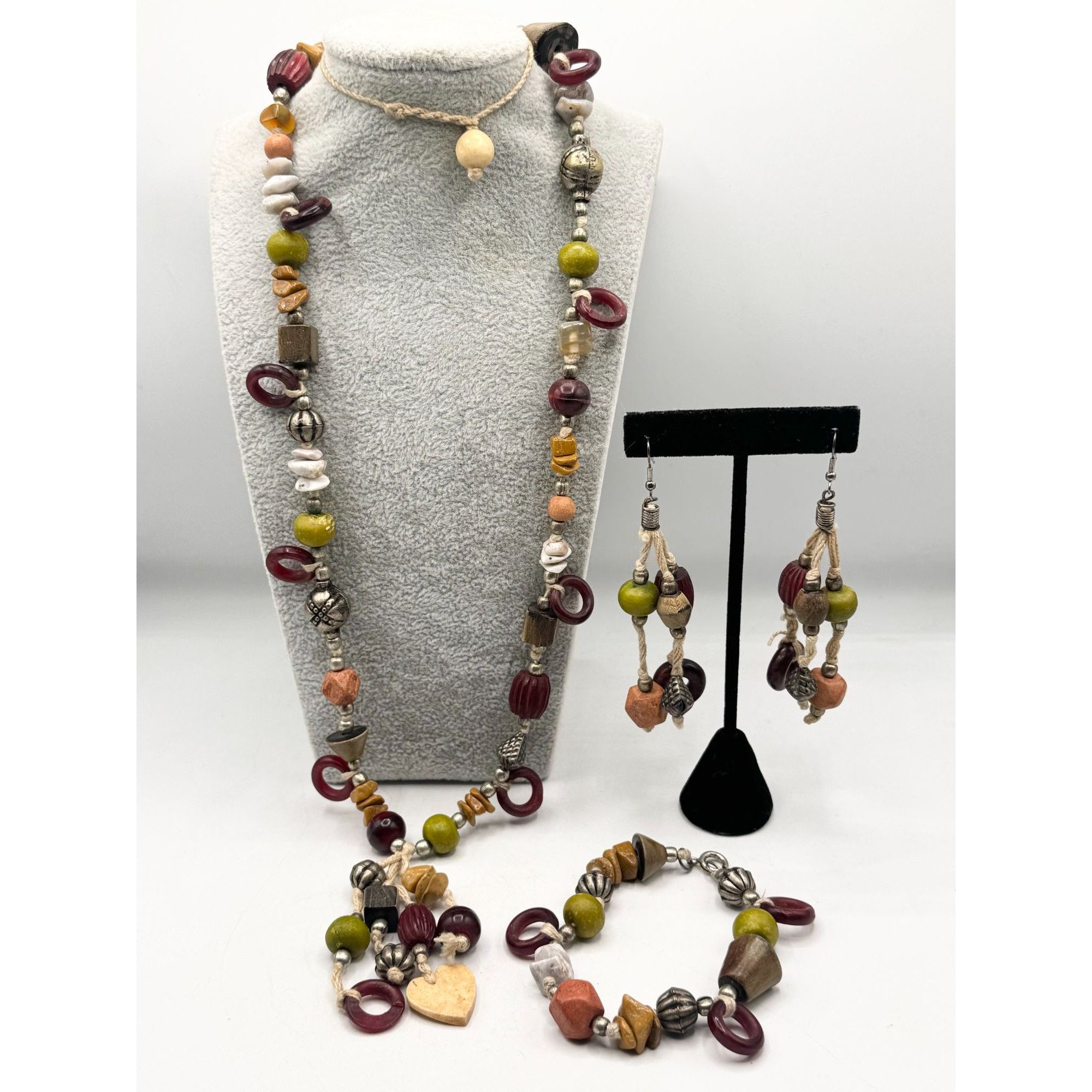 Vintage Vintage wood stone charm necklace bracelet and earrings set Size ONE SIZE - 1 Thumbnail