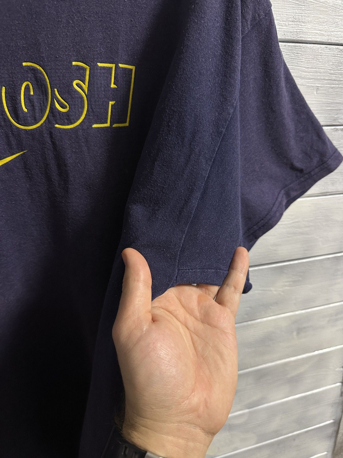 Vintage Rare Vintage T-Shirt Nike Centr Logo Swoosh Y2K Size US L / EU 52-54 / 3 - 4 Thumbnail