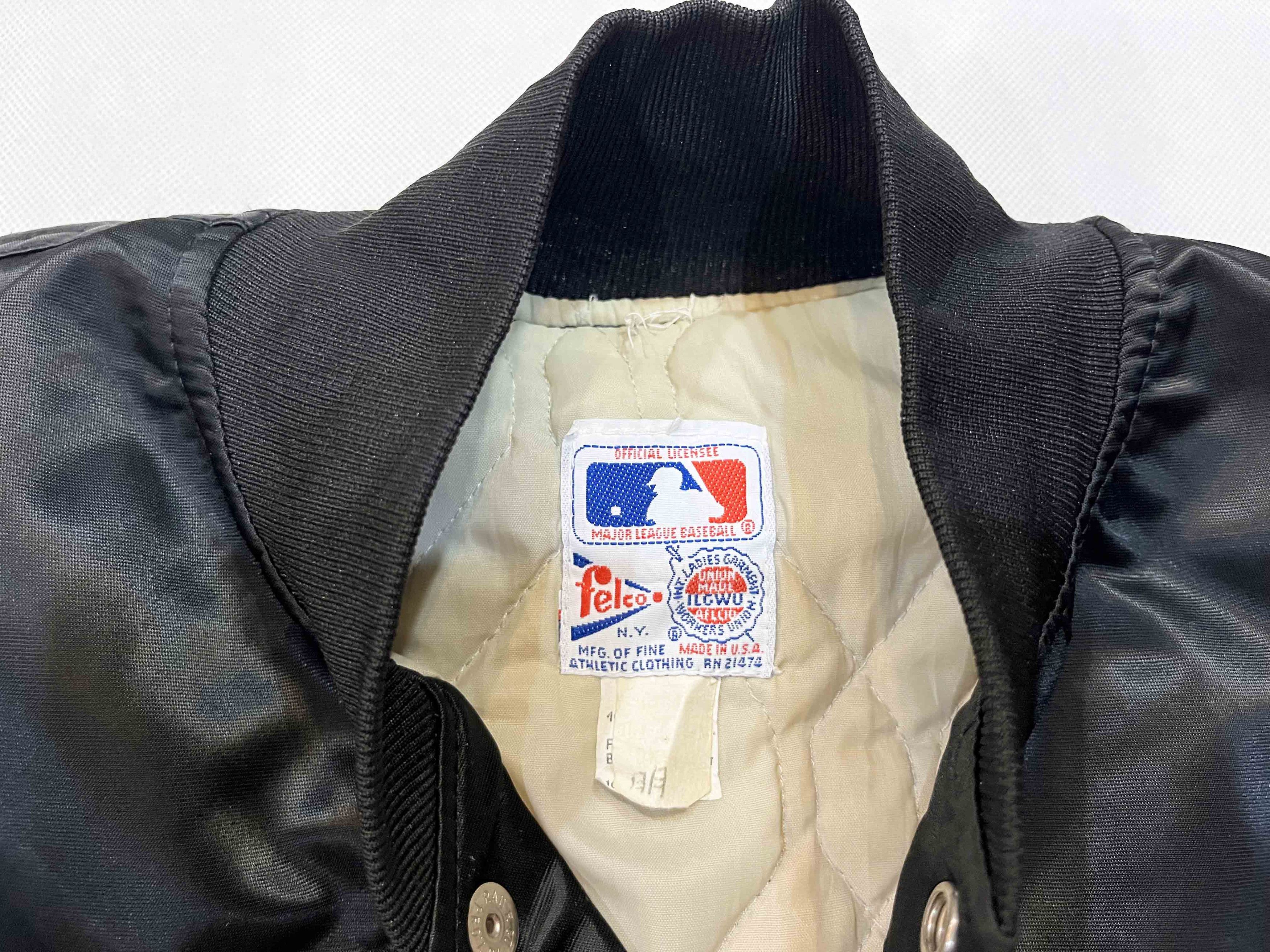MLB × New York Yankees × Vintage Vintage Felco MLB New York Yankees Bomber Satin Jacket Size US L / EU 52-54 / 3 - 3 Thumbnail