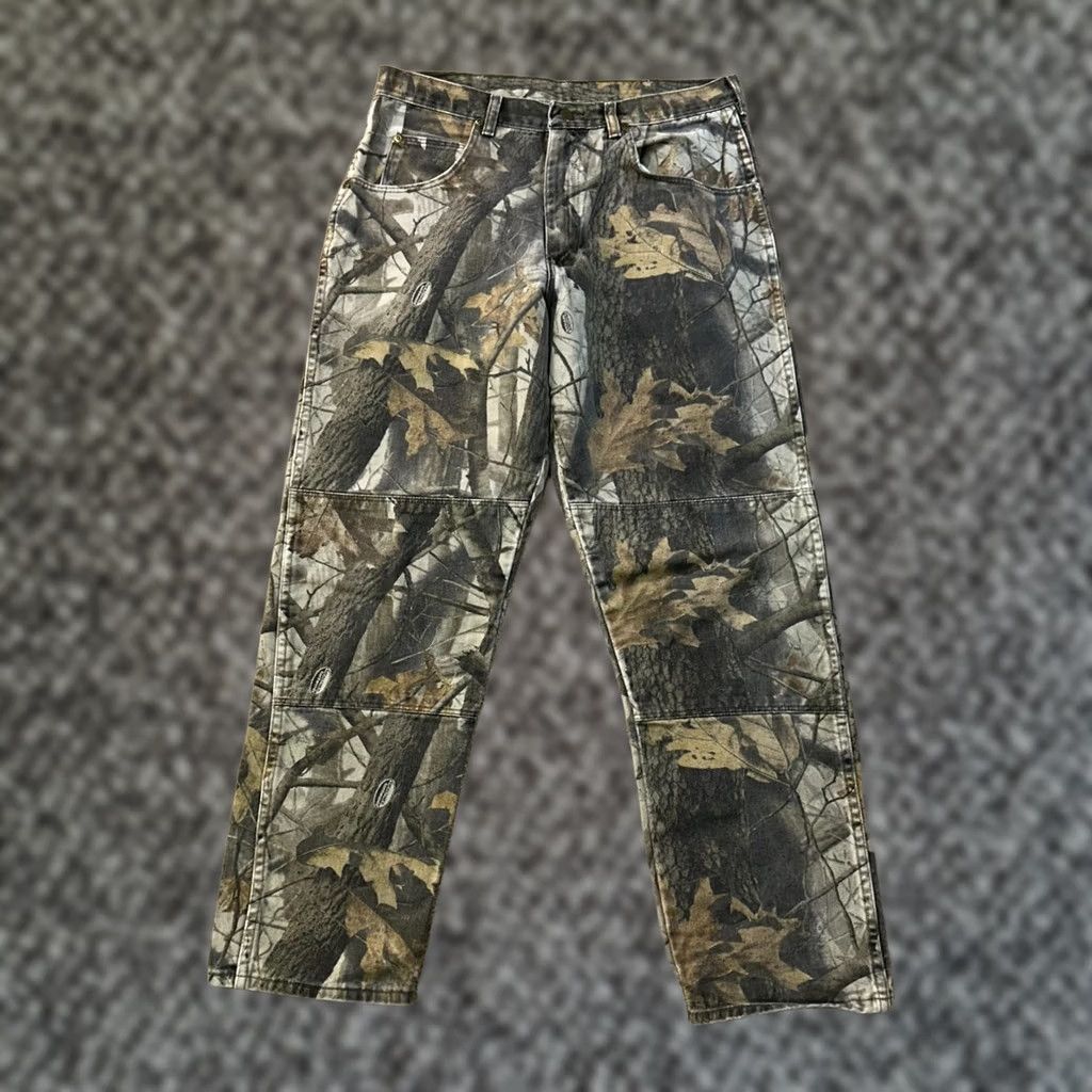 Wrangler VINTAGE Wrangler Jeans Men's 32x30 Realtree Hardwood Camouflage Shirt? Size US 32 / EU 48 - 1 Thumbnail