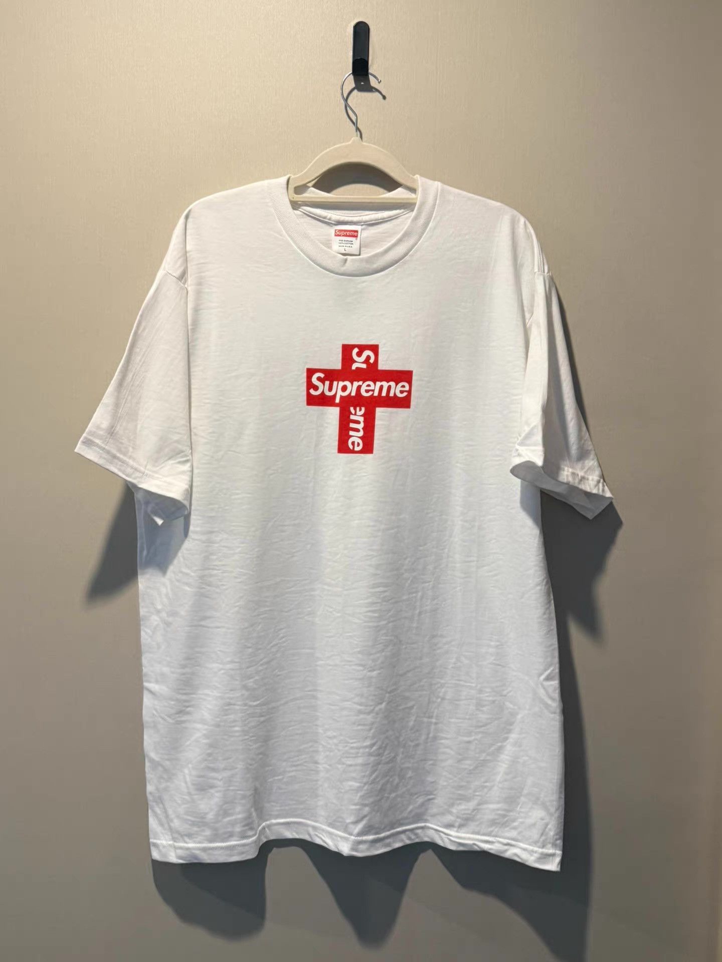 Supreme Supreme Cross Box Logo short-sleeve T-shirt Q20 Size US L / EU 52-54 / 3 - 1 Thumbnail