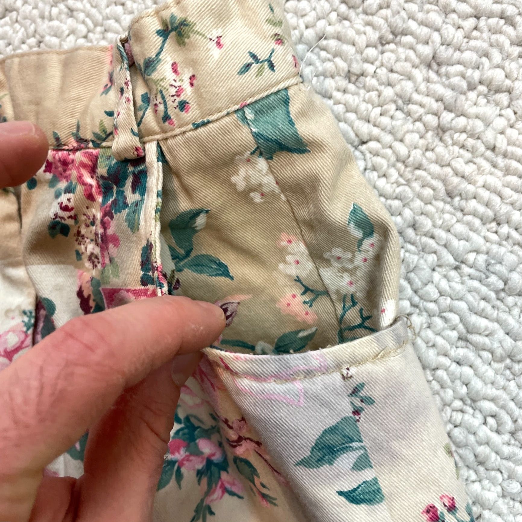 Vintage VINTAGE Carroll Reed Skirt Womens 6 Beige Floral Knee Length Cotton Pockets Size 28" / US 6 / IT 42 - 6 Thumbnail