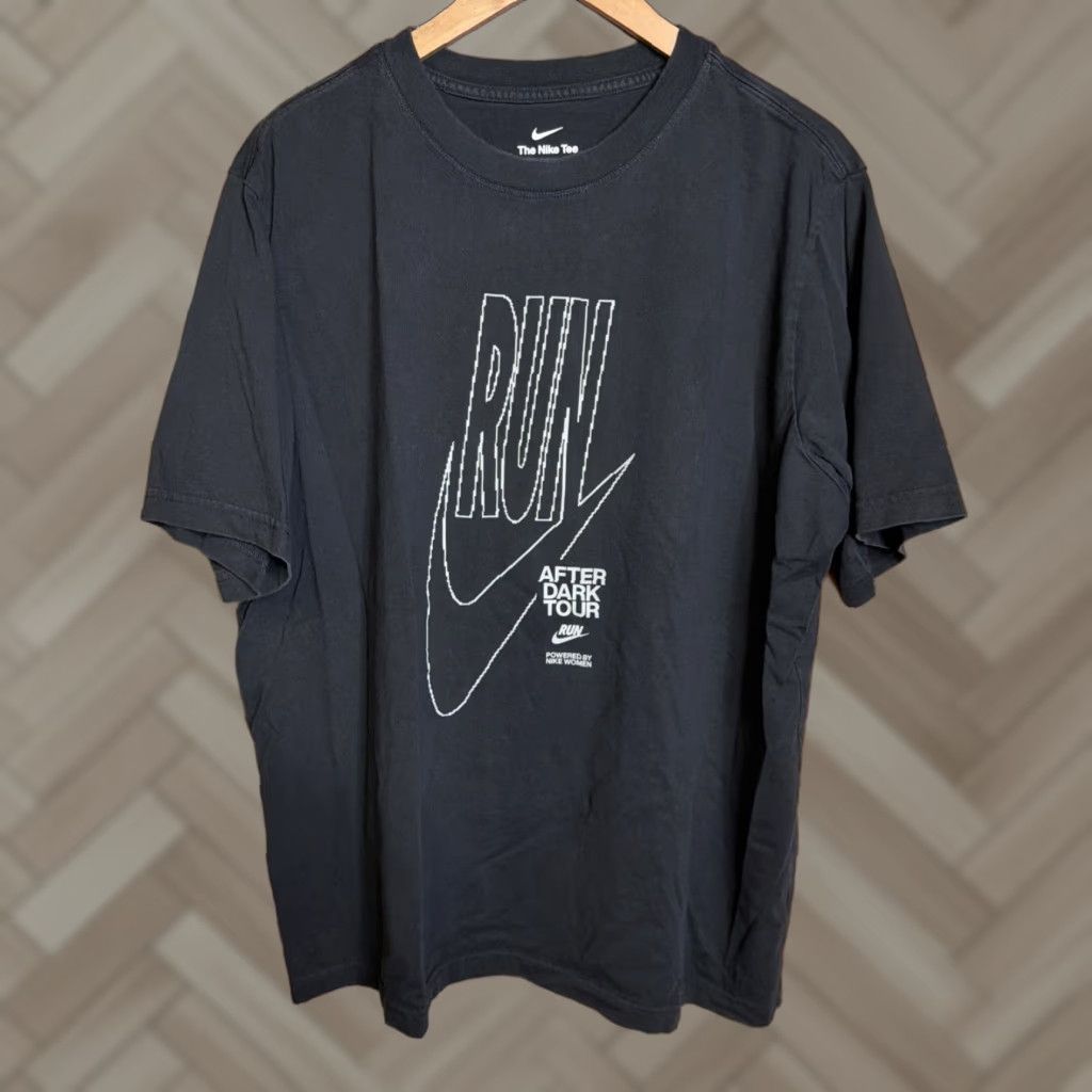 Nike Nike Dri-FIT Shirt Womens XL Oversized Crew Neck Long Sleeve Black 2025 Body 26” Pit to Pit 28” Back Hem Mens Womens Girls Size XL / US 12-14 / IT 48-50 - 1 Thumbnail