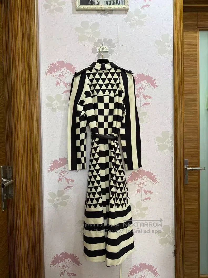 Valentino Valentino Long skirt Size S / US 4 / IT 40 - 2 Thumbnail