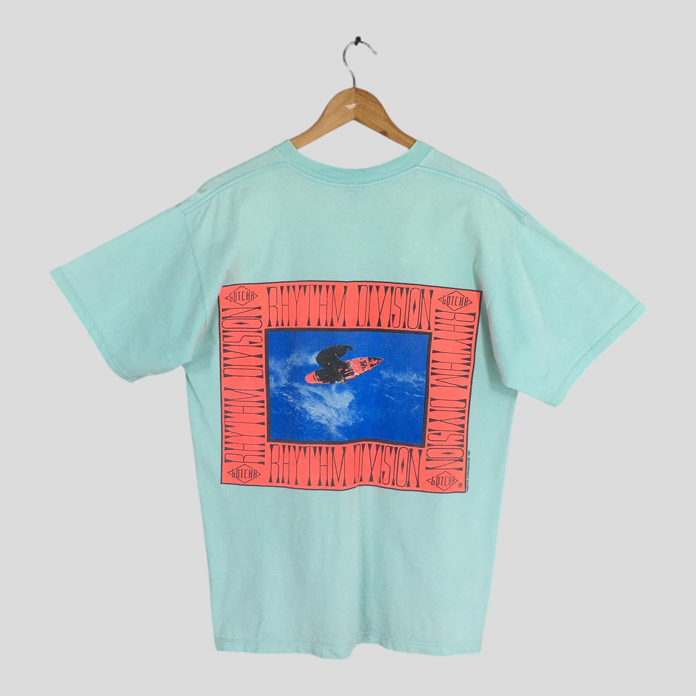 Gotcha Vintage 90s Gotcha Hawaii Surf Green T shirt Medium Size US M / EU 48-50 / 2 - 1 Thumbnail