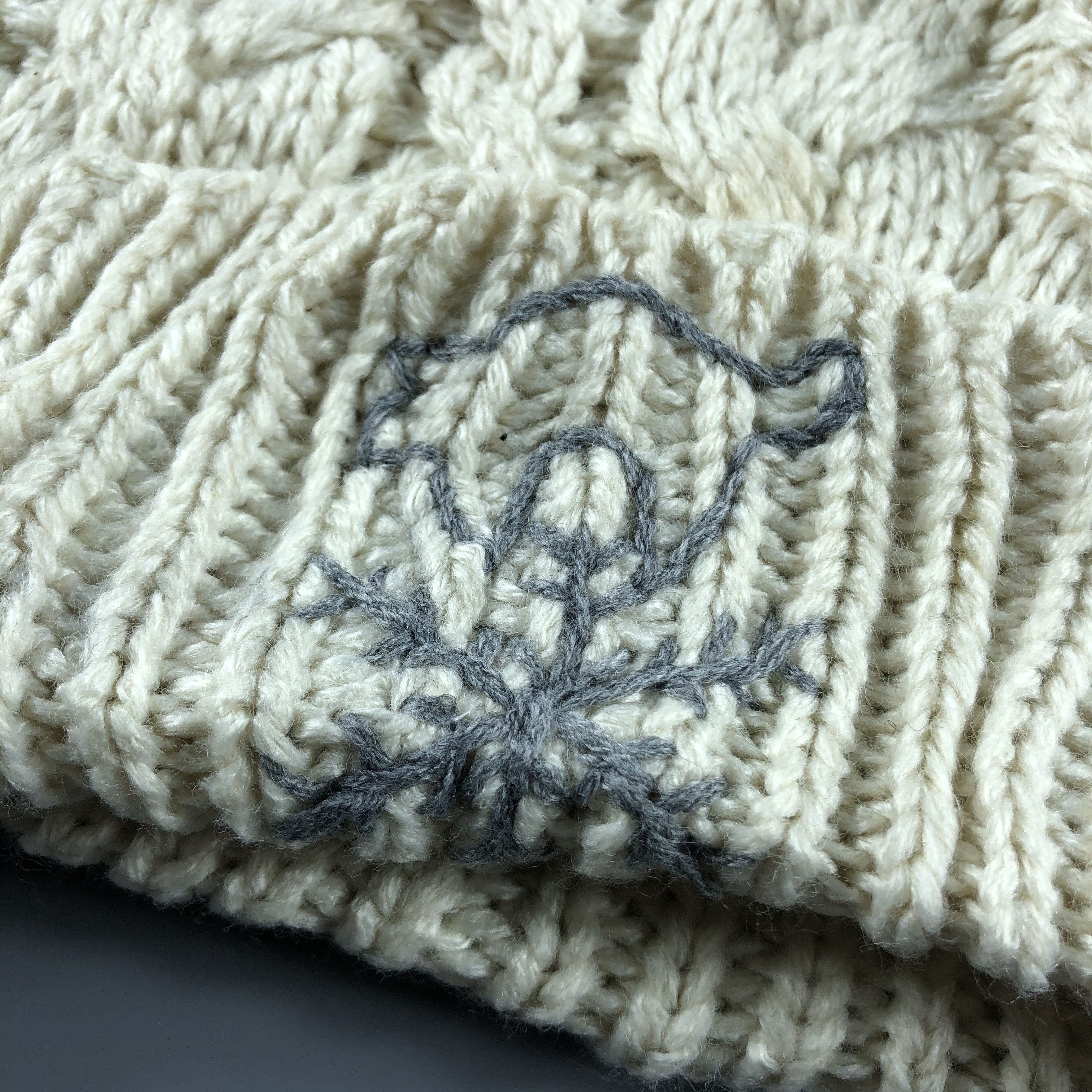 Japanese Brand × Vintage Unknown Aran Isle PomPom Beanie Snow Hat Snow Cap -D376 Size ONE SIZE - 5 Thumbnail