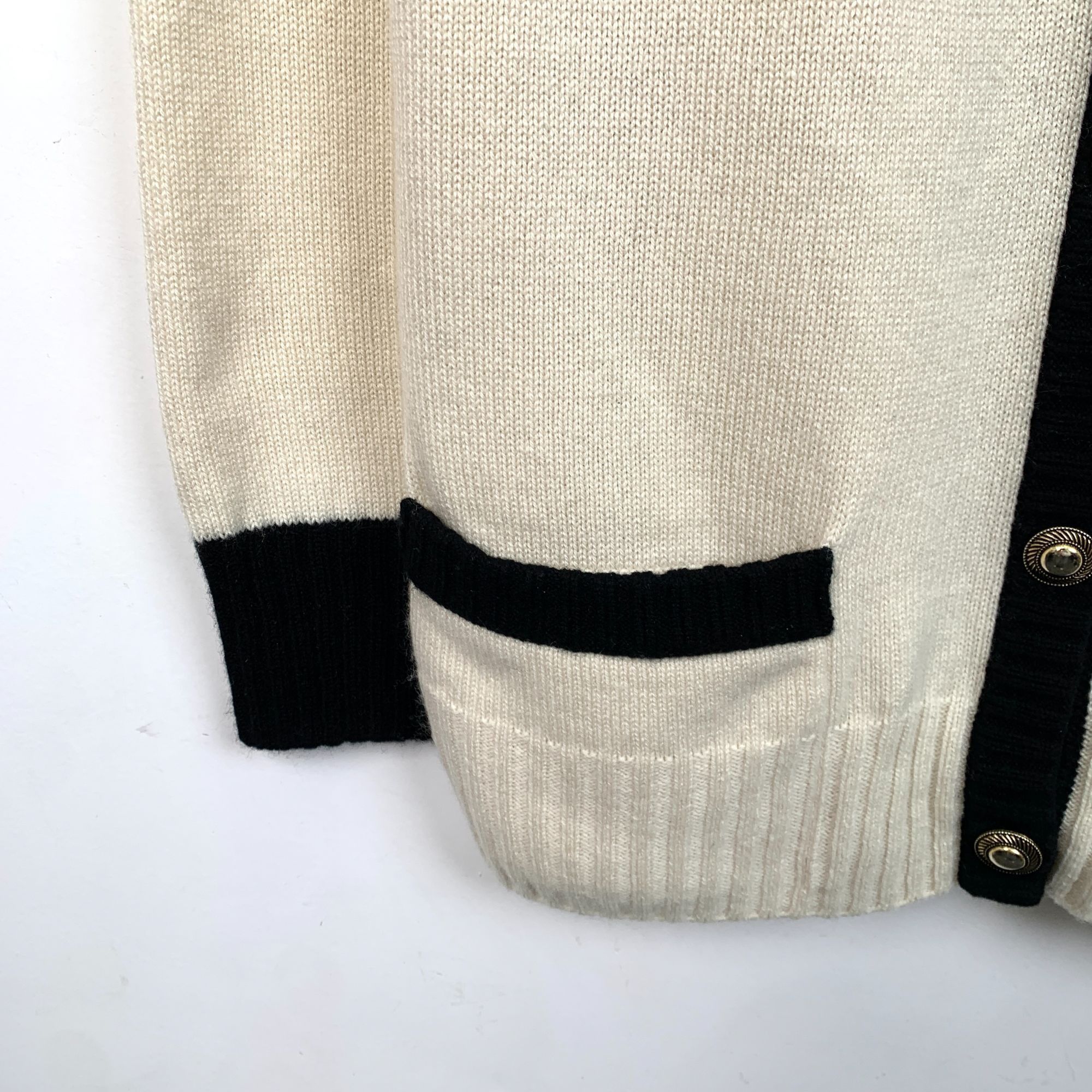 Yves Saint Laurent Saint Laurent Paris Wool Button-Front Cardigan Sweater Size M / US 6-8 / IT 42-44 - 4 Thumbnail