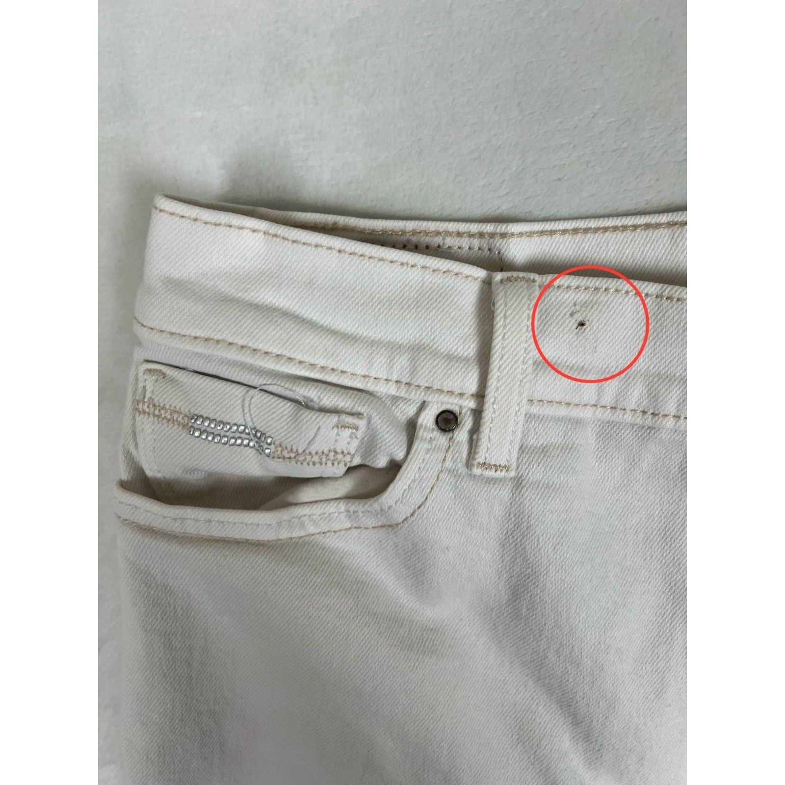 Levi's Vintage Levi's Perfectly Slimming 512 Bootcut White Denim Je Size 30" / US 8 / IT 44 - 3 Thumbnail