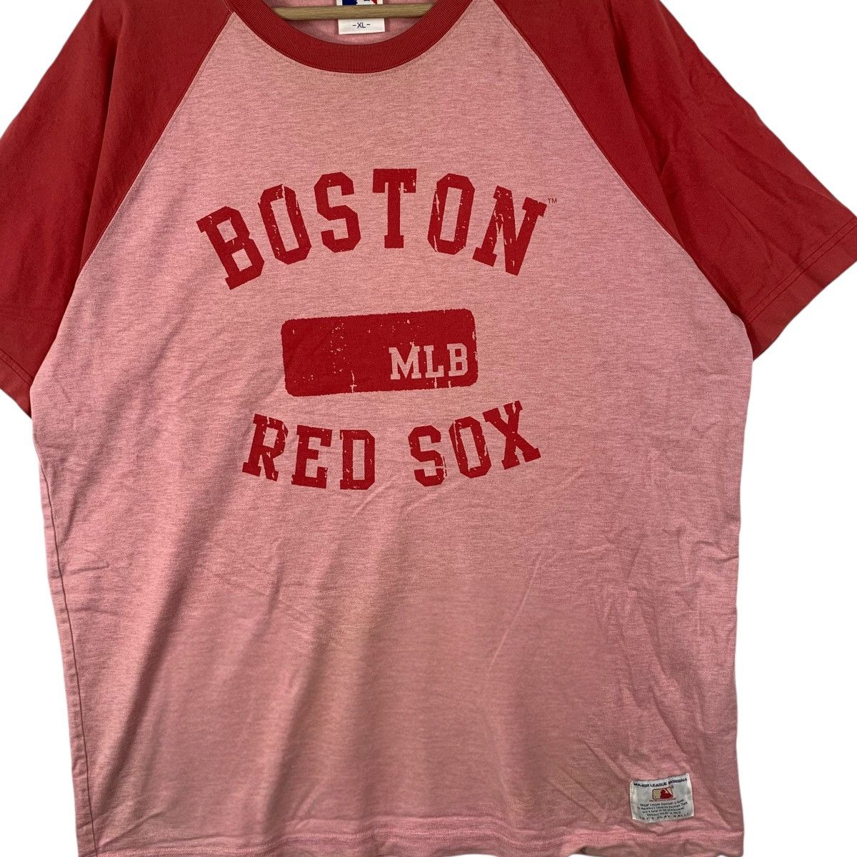 MLB × Uniqlo MLB x UNIQLO x RED SOX Boston Baseball Raglan Tee Shirt Size US XL / EU 56 / 4 - 3 Thumbnail