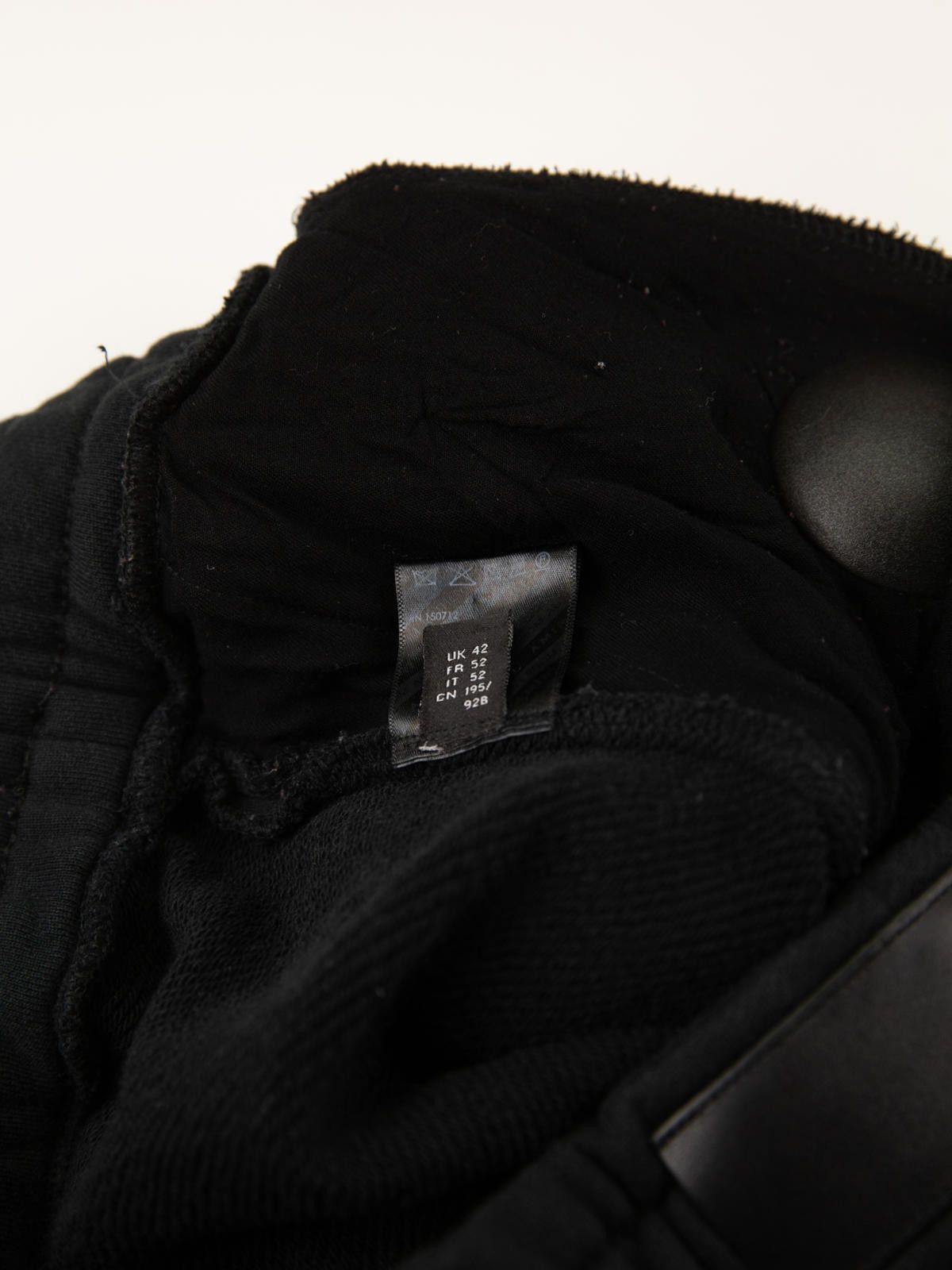Amiri Amiri Black Cotton Shorts with distressed detailing Size US 34 / EU 50 - 6 Thumbnail