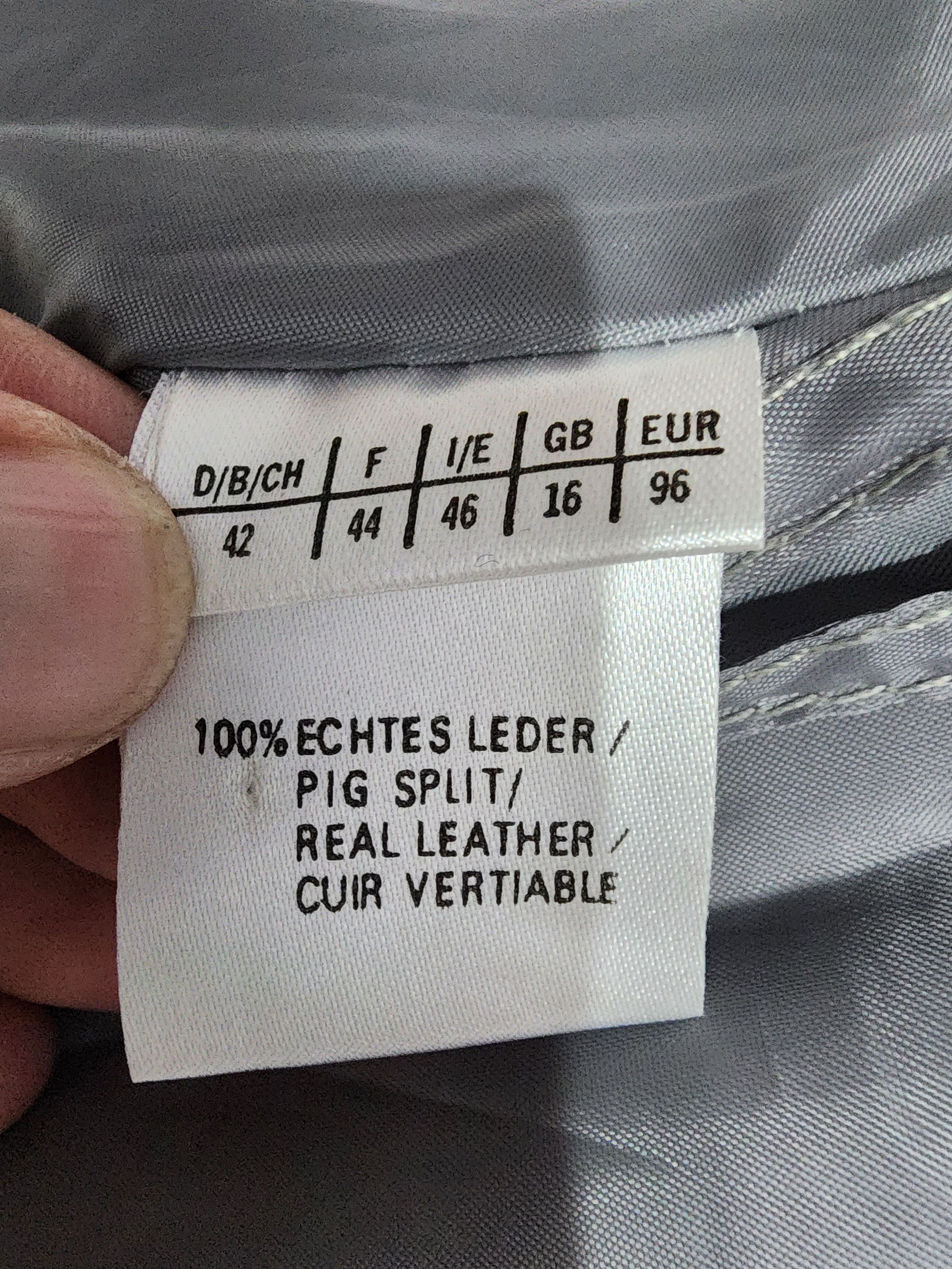 Other Maxi gray skirt made of genuine leather with buttons. Size 30" / US 8 / IT 44 - 9 Thumbnail