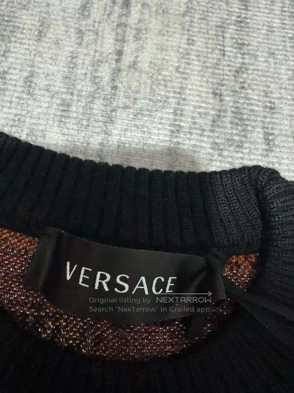 Versace Versace Embroidered Black Wool Pullover Sweater . Size M / US 6-8 / IT 42-44 - 3 Thumbnail