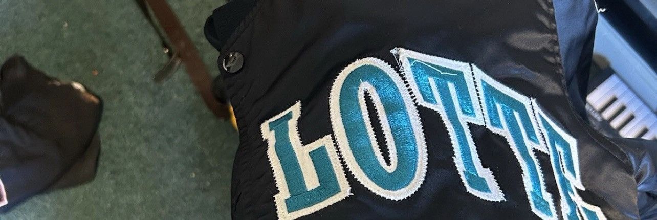 Starter Vintage Charlotte hornets satin jacket Size US L / EU 52-54 / 3 - 5 Thumbnail