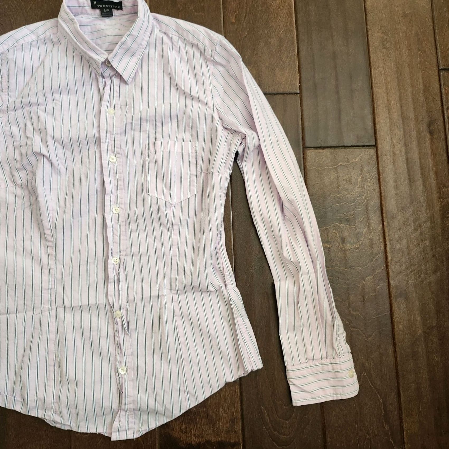 Forever 21 Forever21 Striped Button-Up Dress Shirt S/P Womens Shirt Long Sleeve Multicolor Casual Travel Business Party/Cocktail Spring Fall Winter Mens Girls Size S / US 4 / IT 40 - 5 Thumbnail