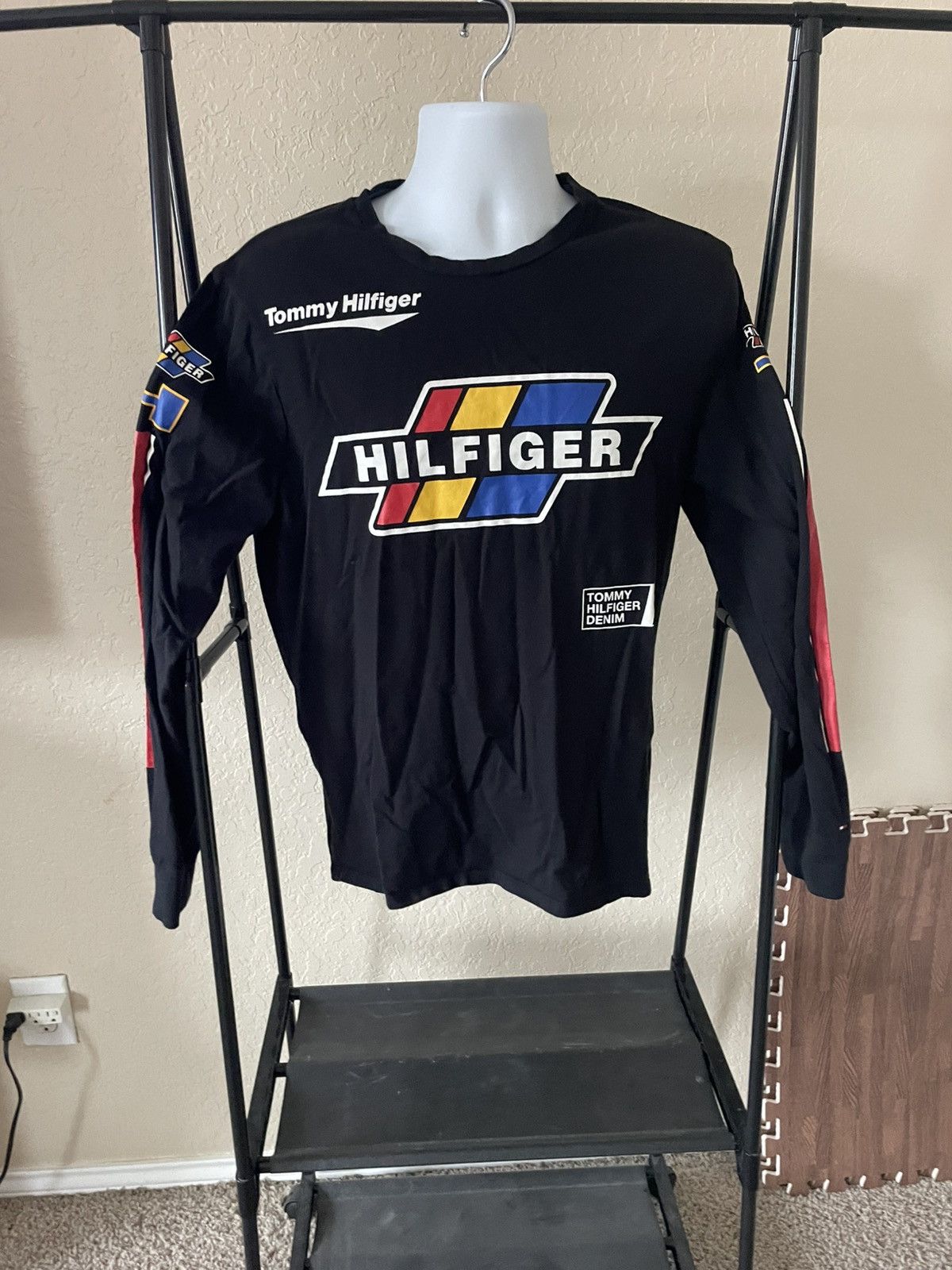 Tommy Jeans Hilfiger Denim LS Graphic Tee Size US M / EU 48-50 / 2 - 1 Thumbnail