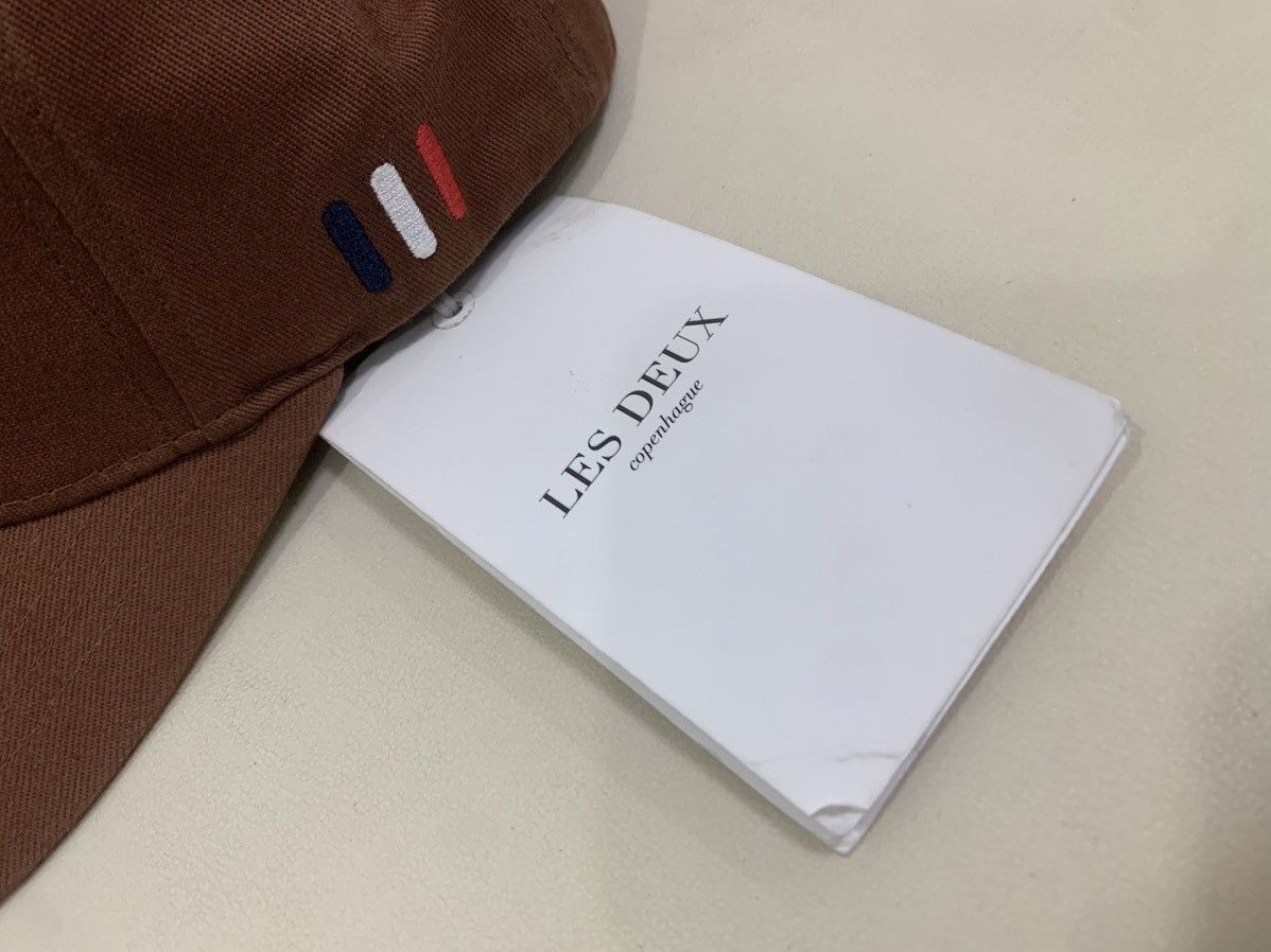 Les Deux LES DEUX COPENHAGUE SS23 LENS BASEBALL CAP (SAMPLE) Size ONE SIZE - 4 Thumbnail