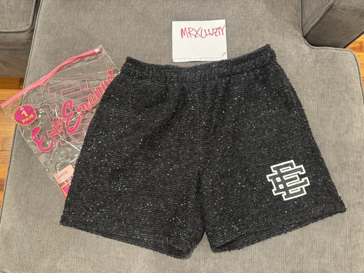 Eric Emanuel Eric Emanuel Boucle Short Black SS22 Large Size US 32 / EU 48 - 1 Thumbnail