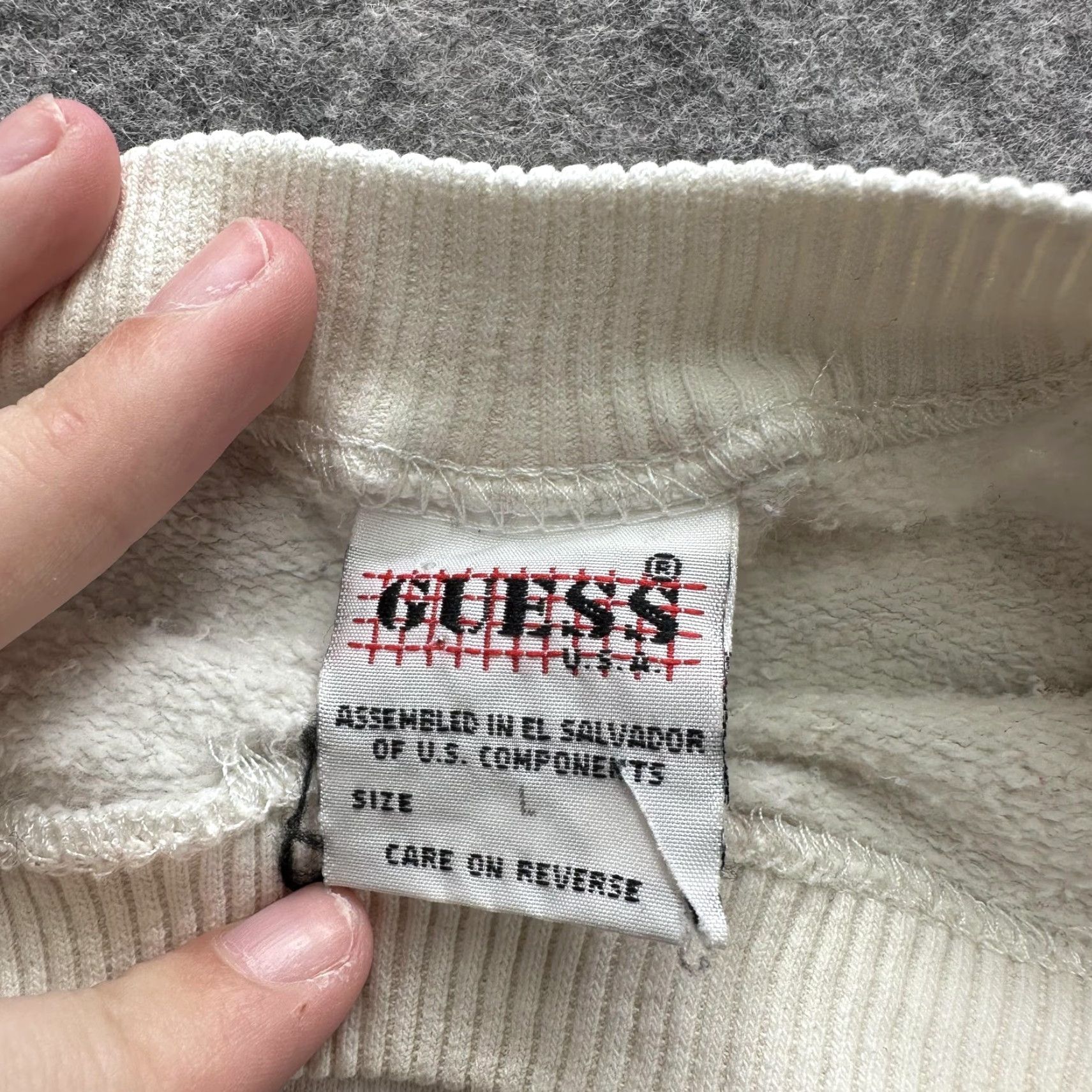 Guess VINTAGE GUESS Sweatshirt Mens Small White Graphic Crewneck Pullover 80s Size US S / EU 44-46 / 1 - 5 Thumbnail